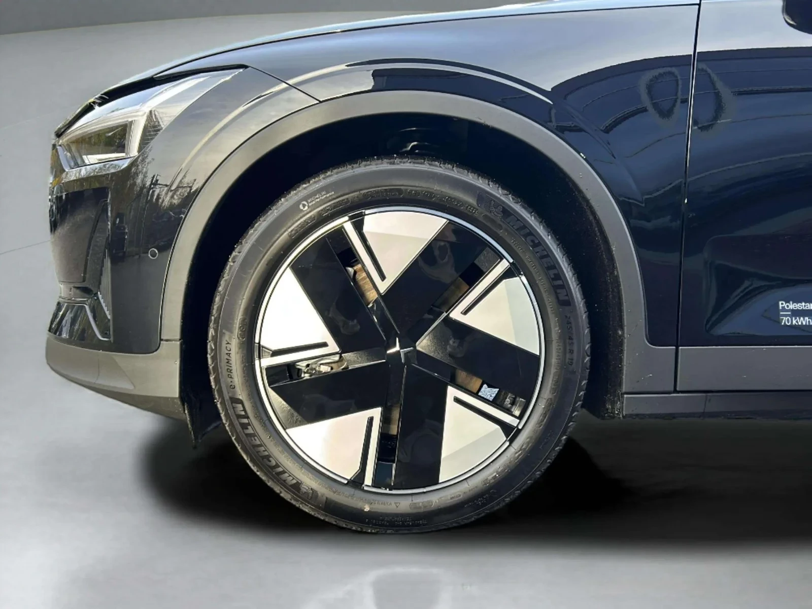 Polestar-2-image-8