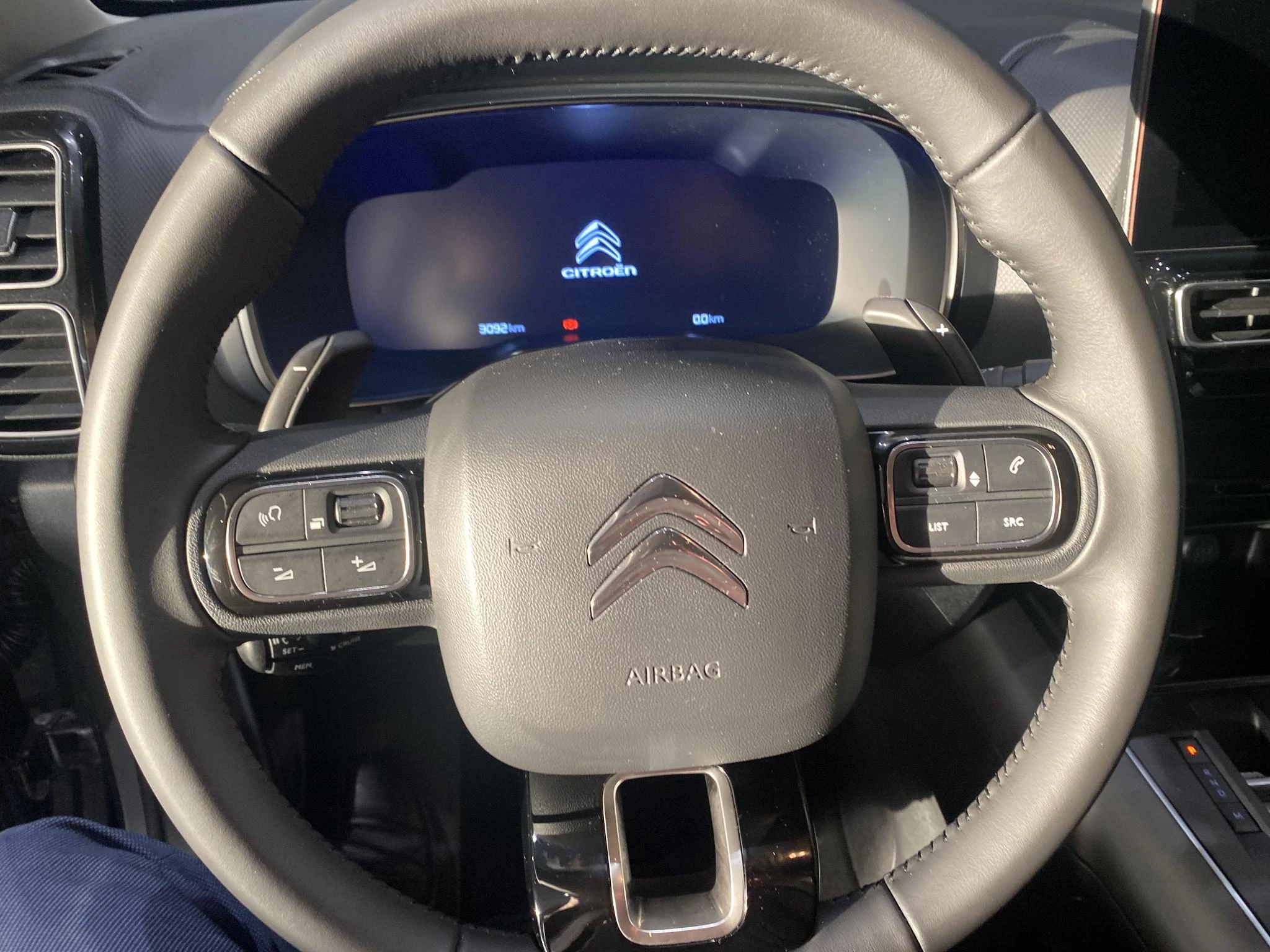 Citroën-C5 Aircross-image-16