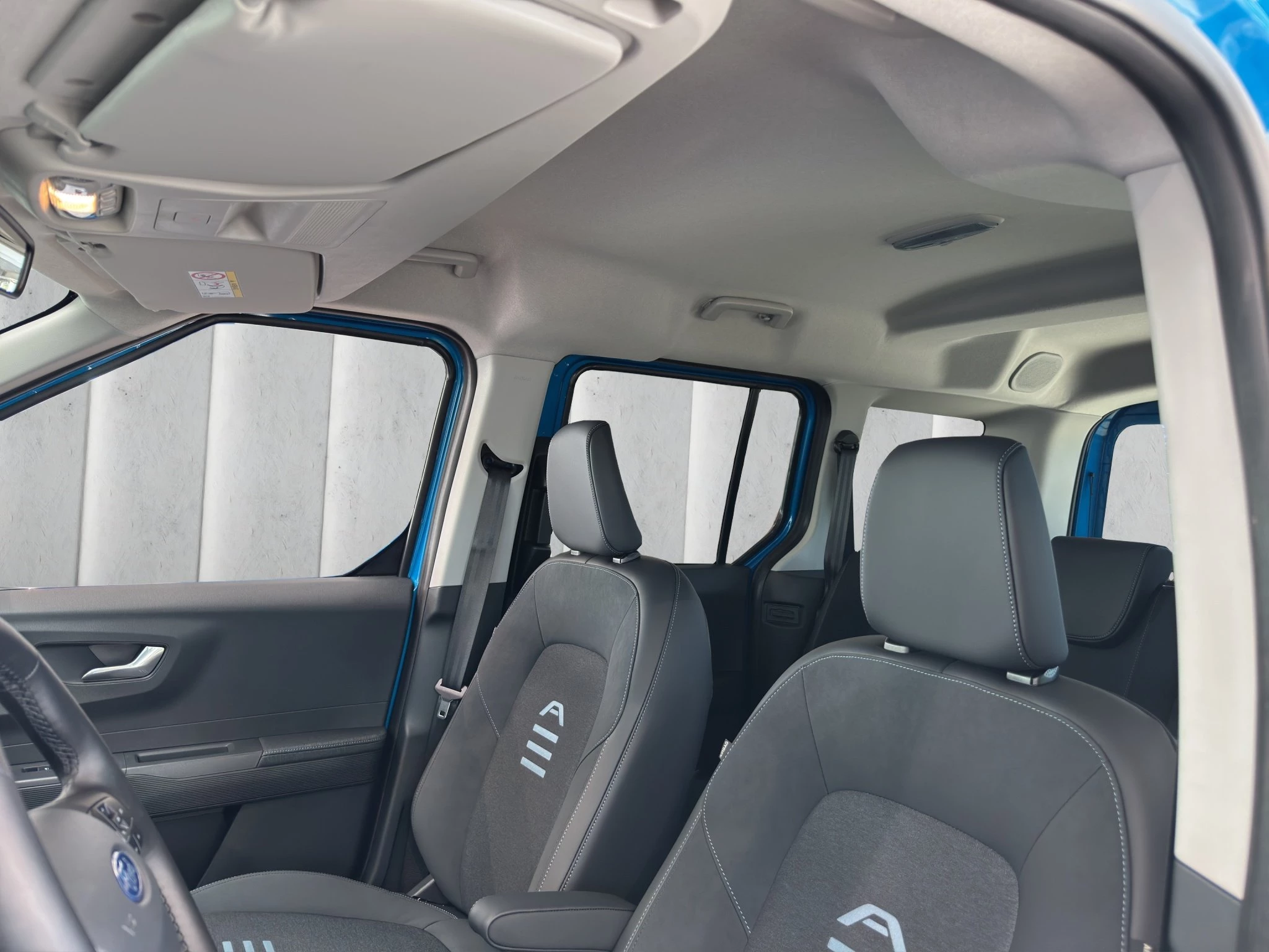 Ford Tourneo Courier Active 1.0 EcoBoost 92 kW Auto Kompaktvan. 5-türig
