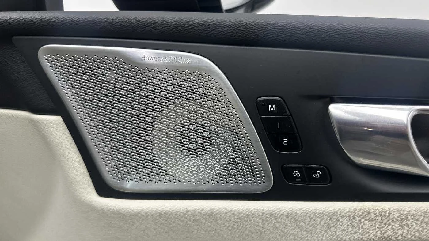 Volvo-XC60-image-35