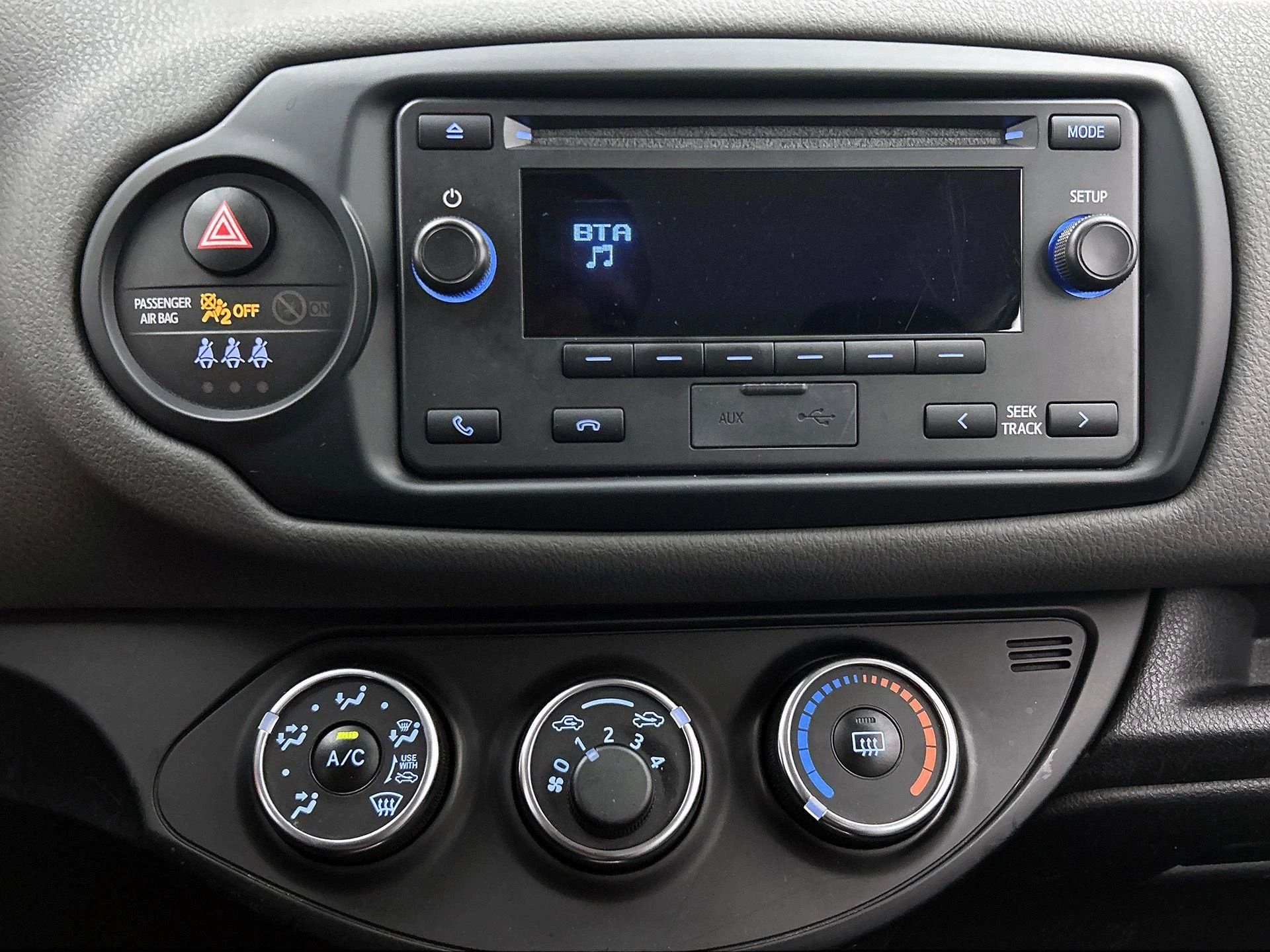 Toyota-Yaris-image-13