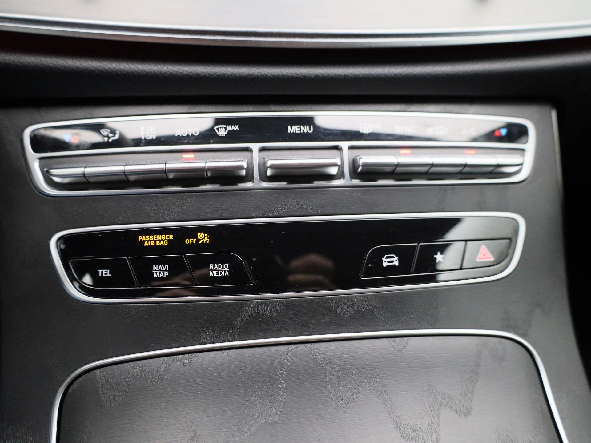 Mercedes-Benz-E-Klasse-image-18