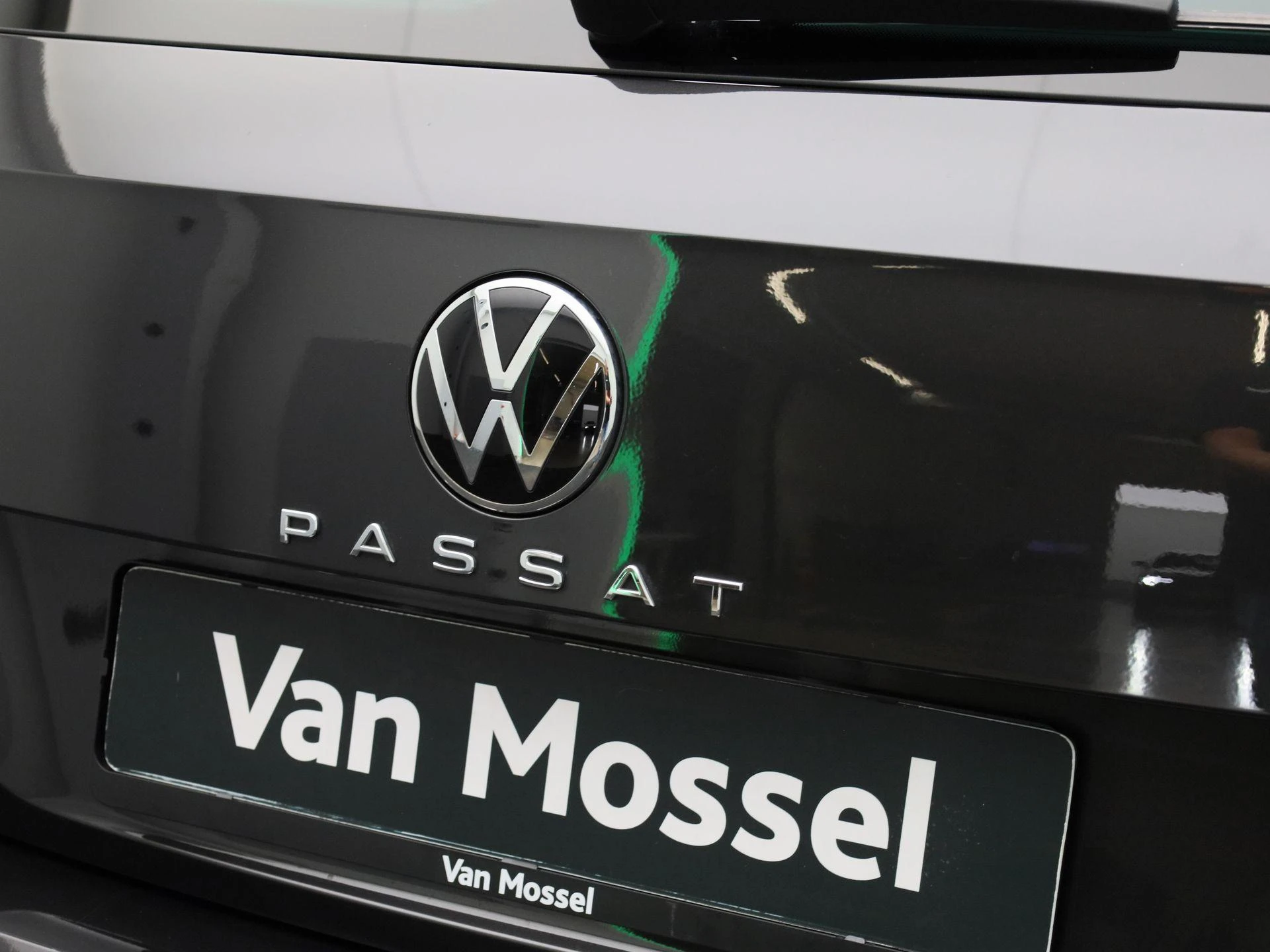 Volkswagen-Passat-image-43