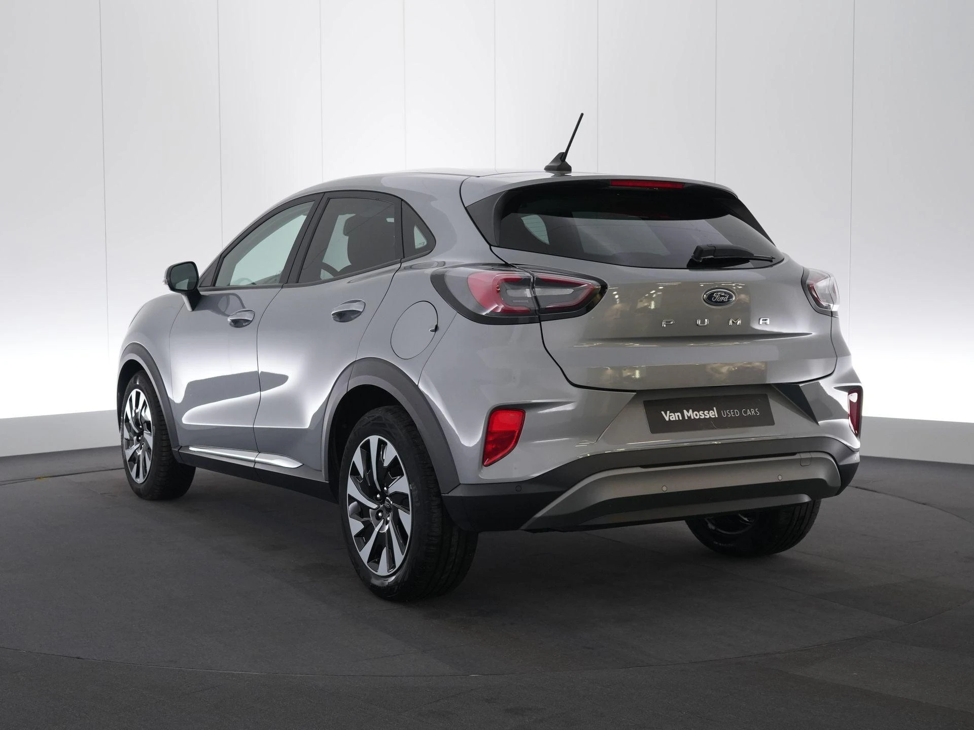 Ford Puma 1.0i Ecoboost mHEV 92kW Titanium