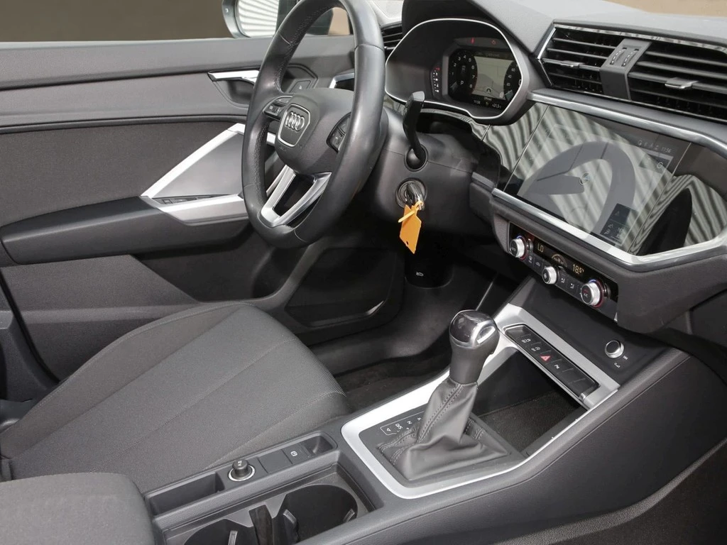 Audi-Q3-image-13