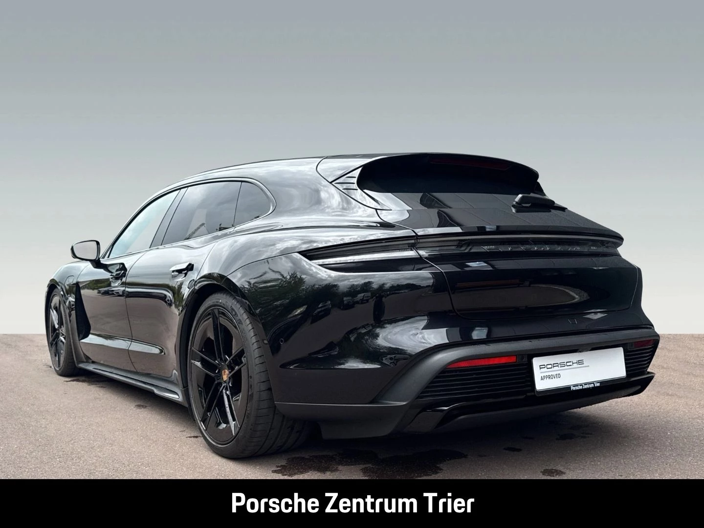 Porsche Taycan Sport Turismo Black Edition HA-Lenkung black edition