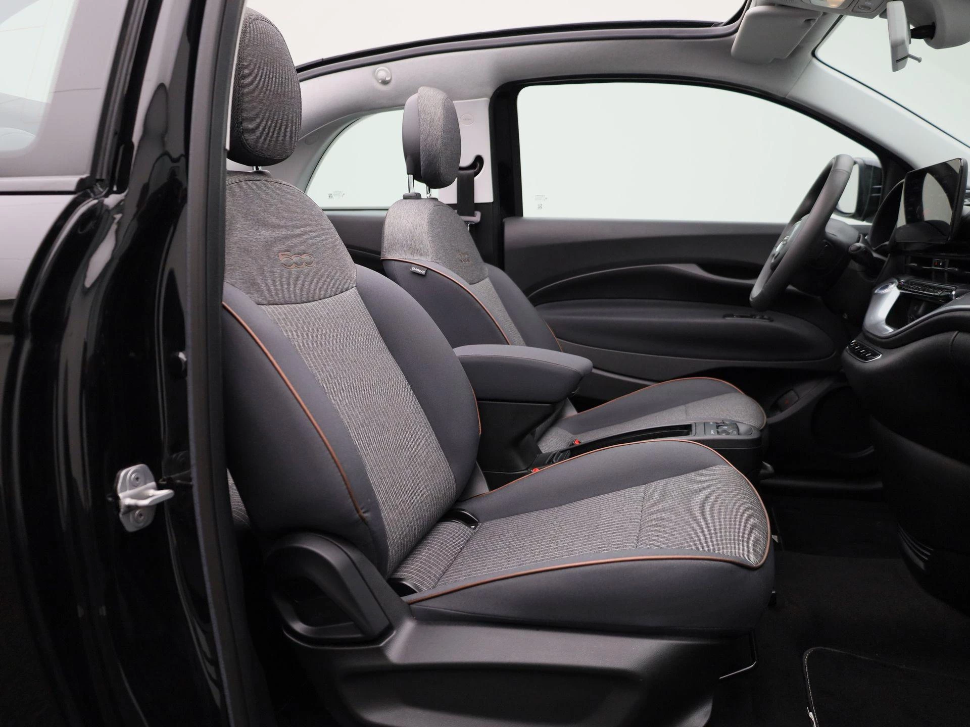 Fiat-500e-image-34