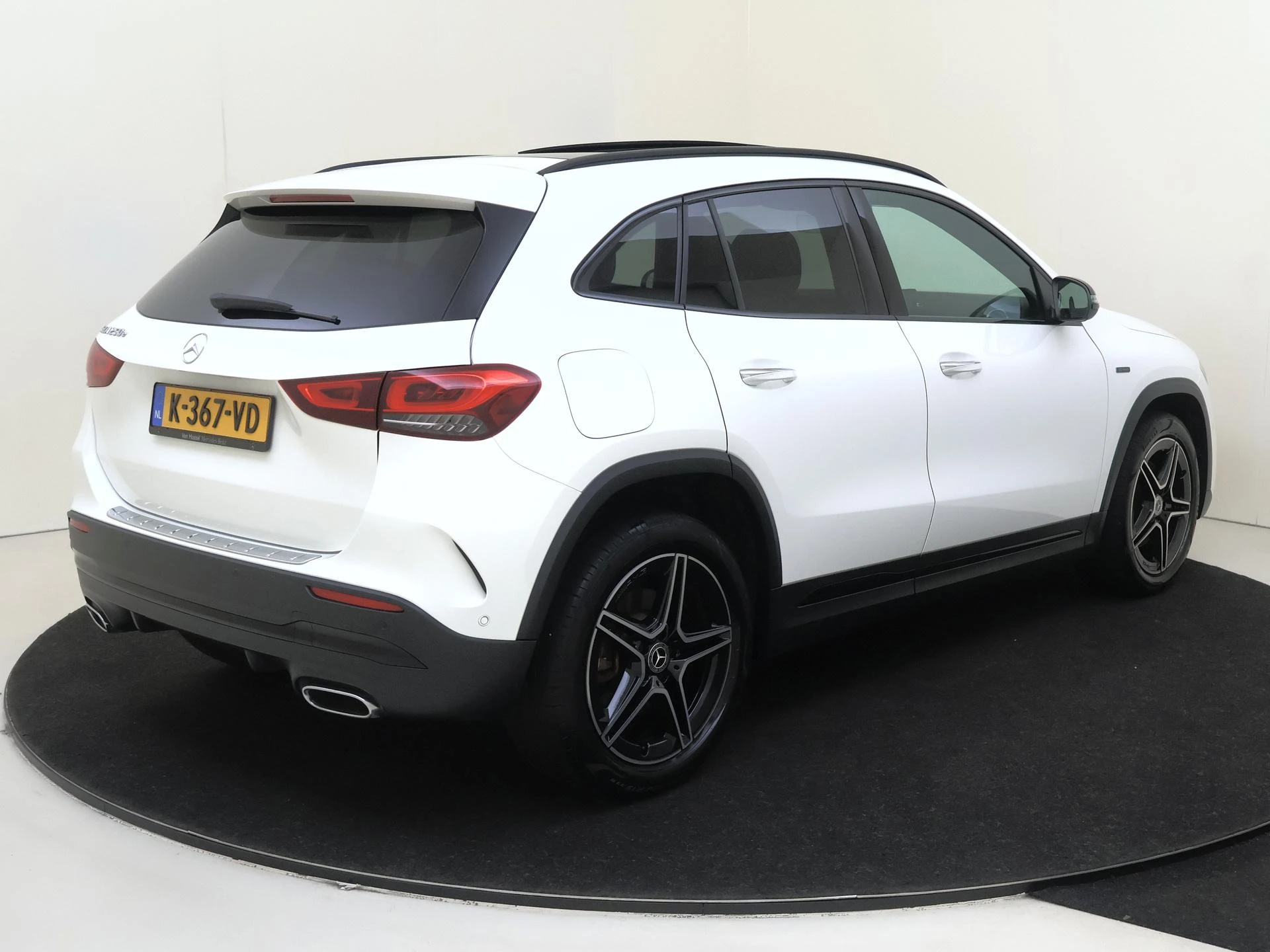 Mercedes-Benz GLA 250 e Business Solution AMG Limited