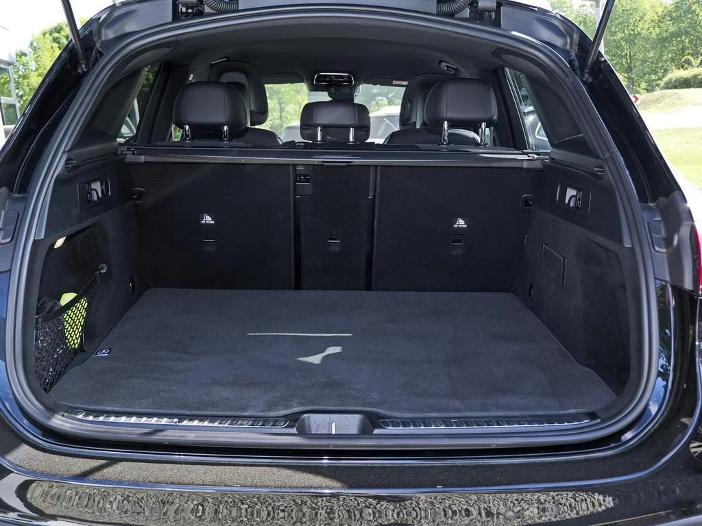 Mercedes-Benz-GLC 300 d-image-15