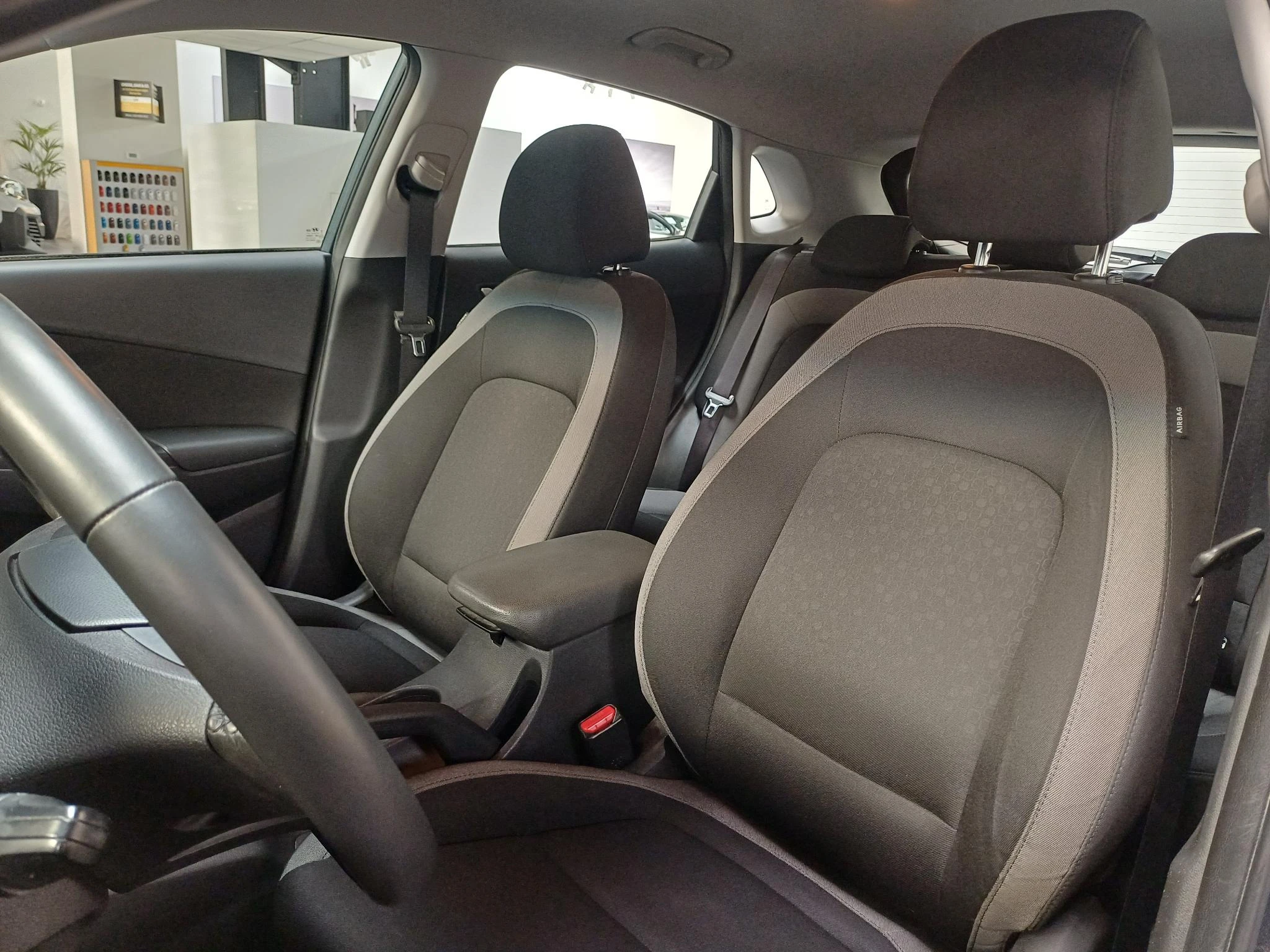 Hyundai-Kona-image-10