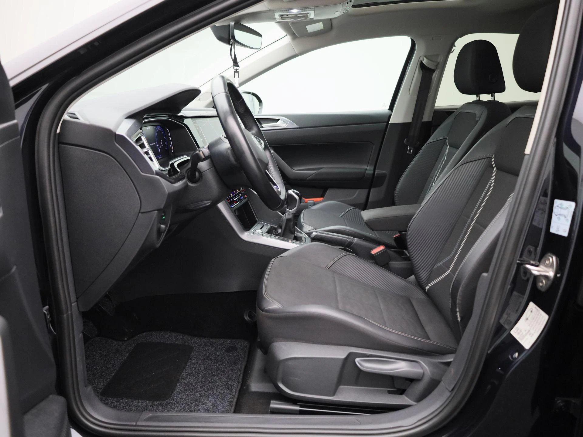 Volkswagen-Taigo-image-10