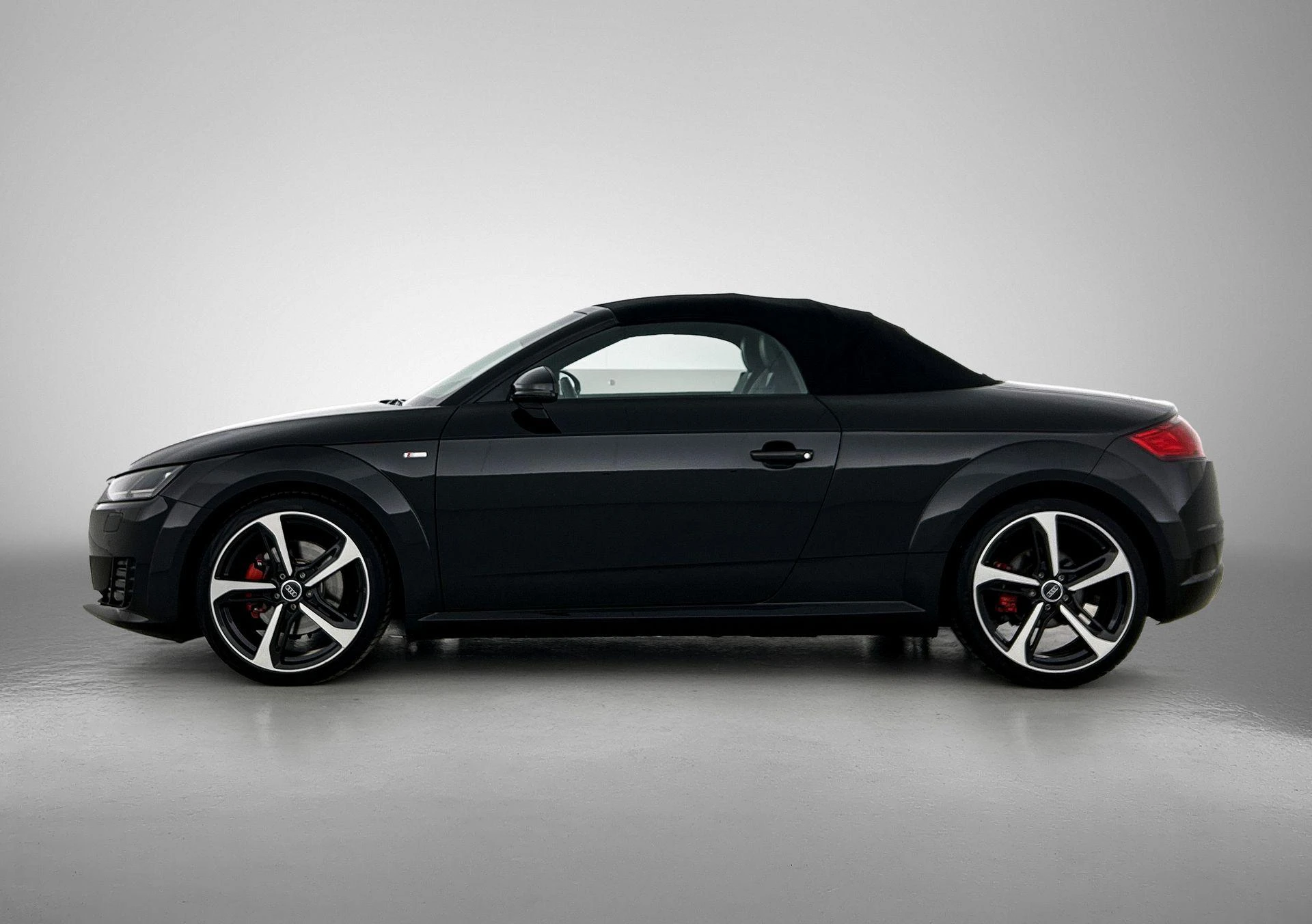 Audi-TT-image-1