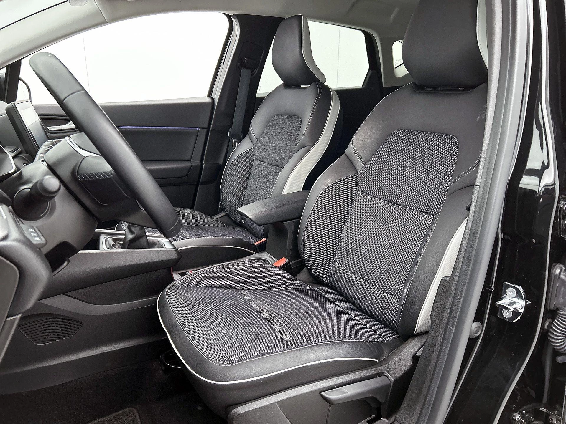 Renault-Captur-image-36