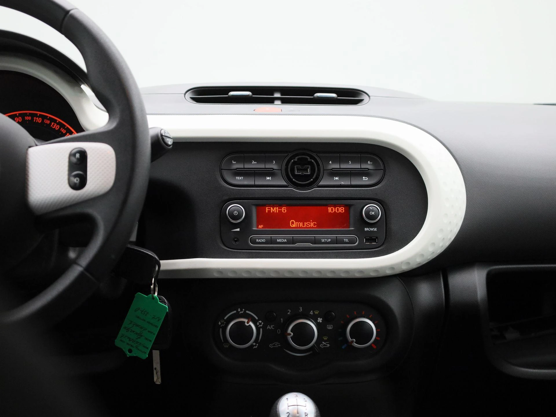 Renault-Twingo-image-8