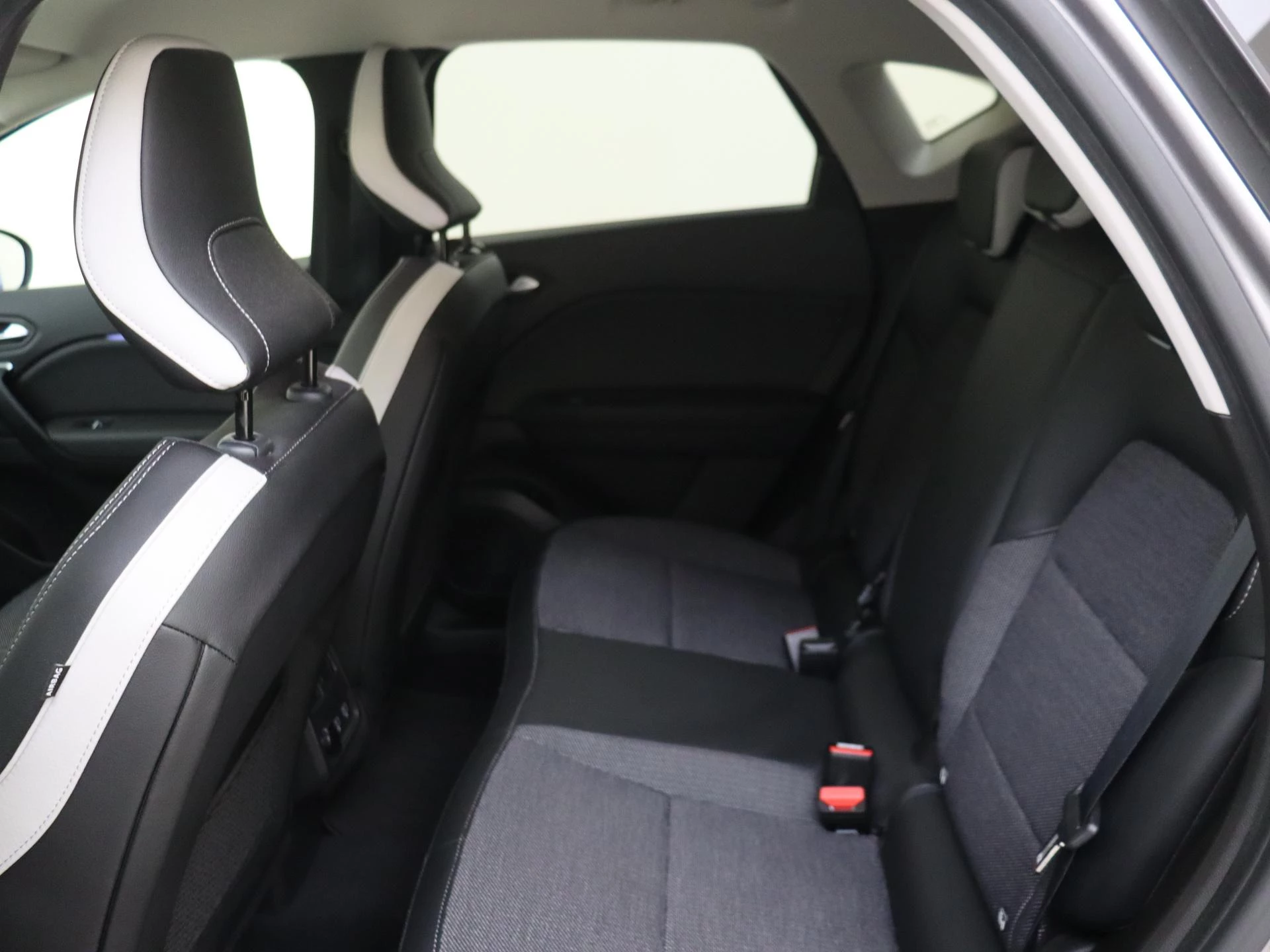 Renault-Captur-image-12