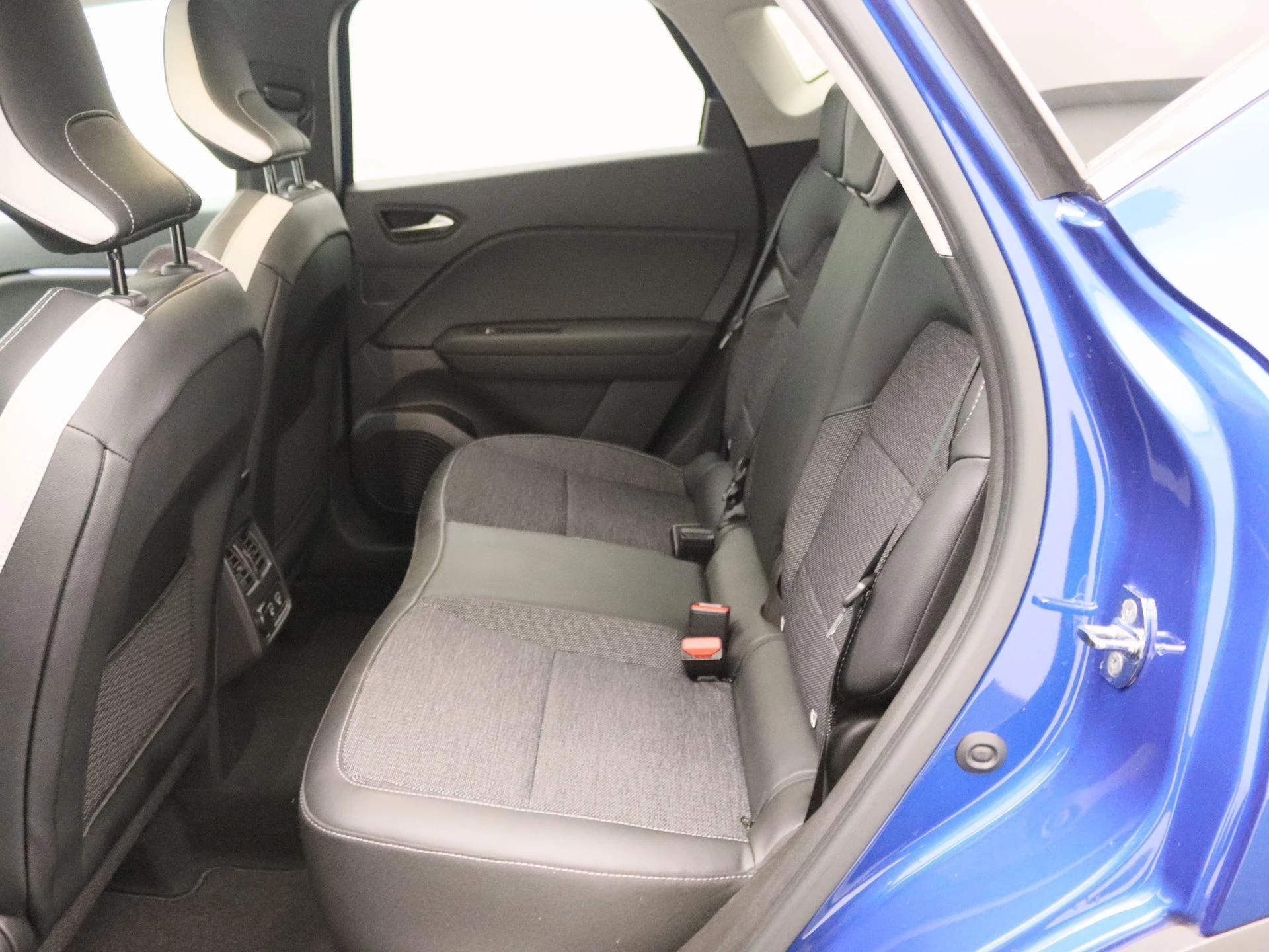 Renault-Captur-image-10