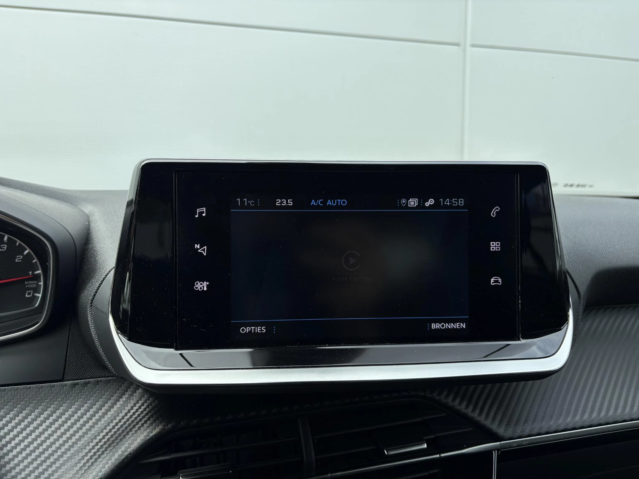 Peugeot-2008-image-9