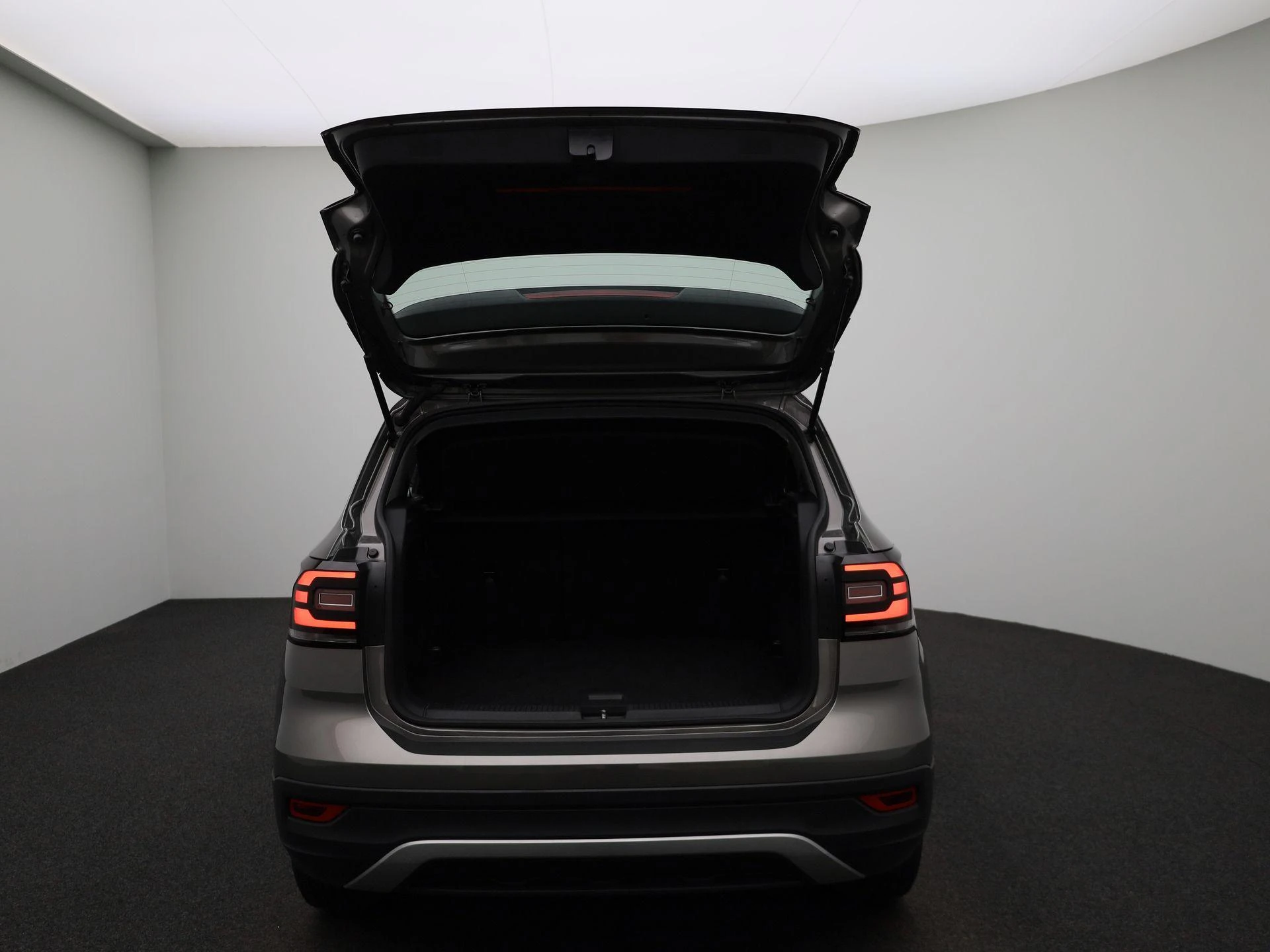 Volkswagen-T-Cross-image-10