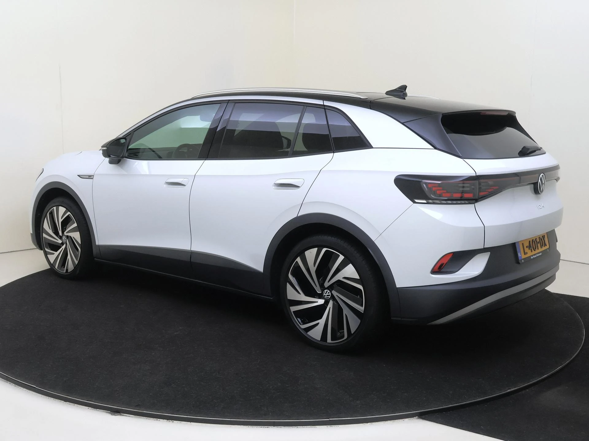 Volkswagen-ID.4-image-2