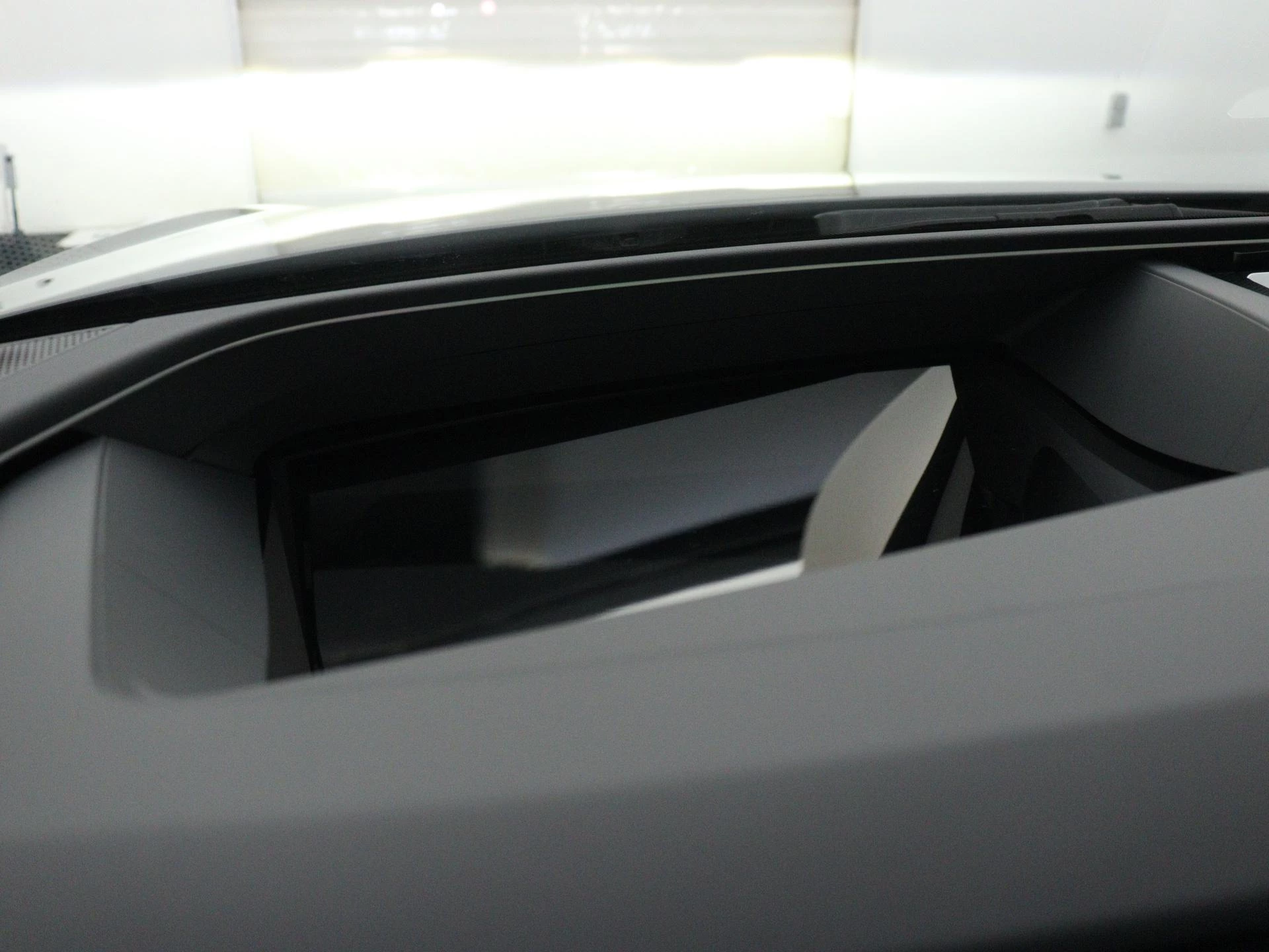 Audi-A6 Avant e-tron-image-16