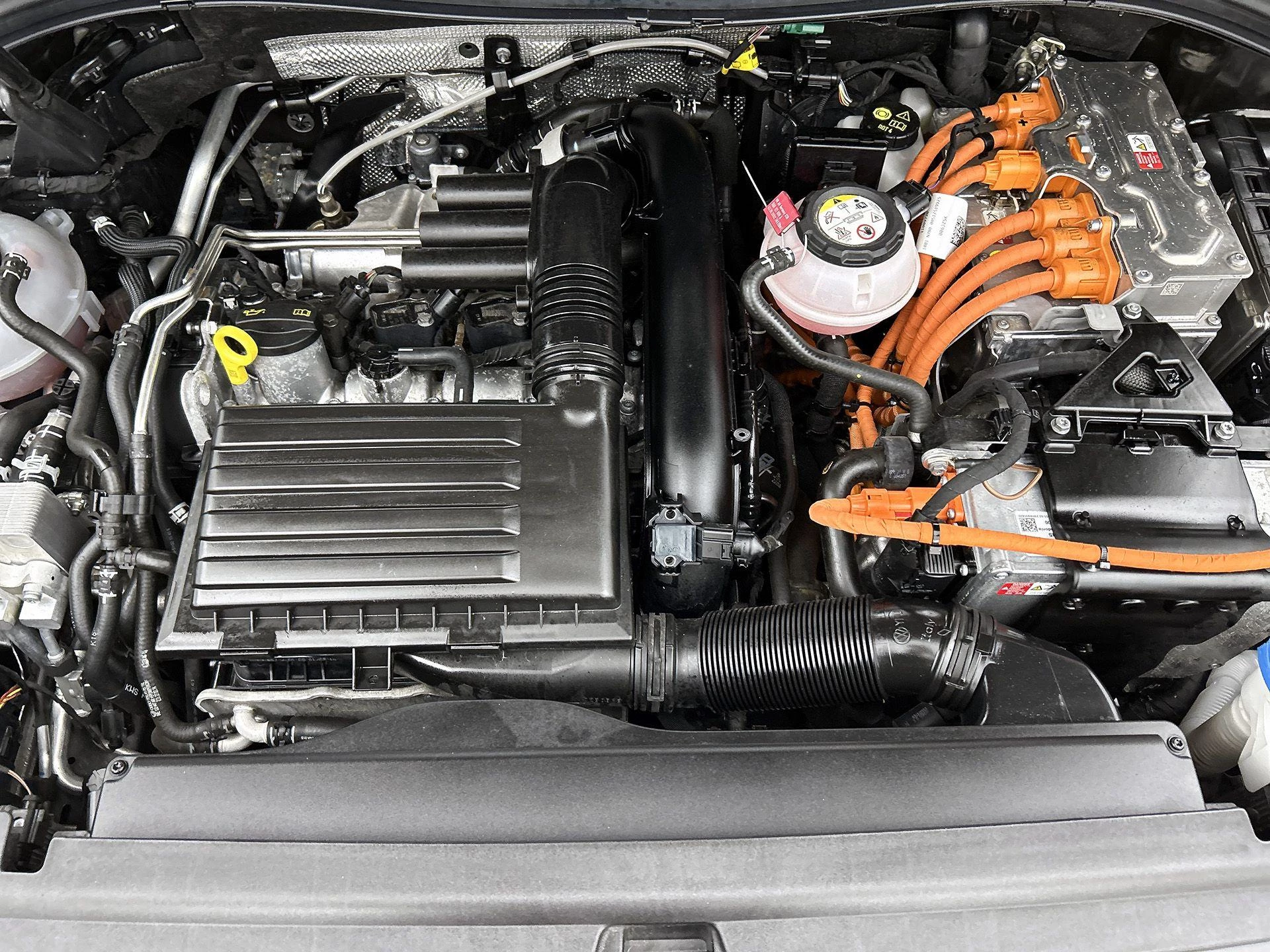 Volkswagen-Tiguan-image-27