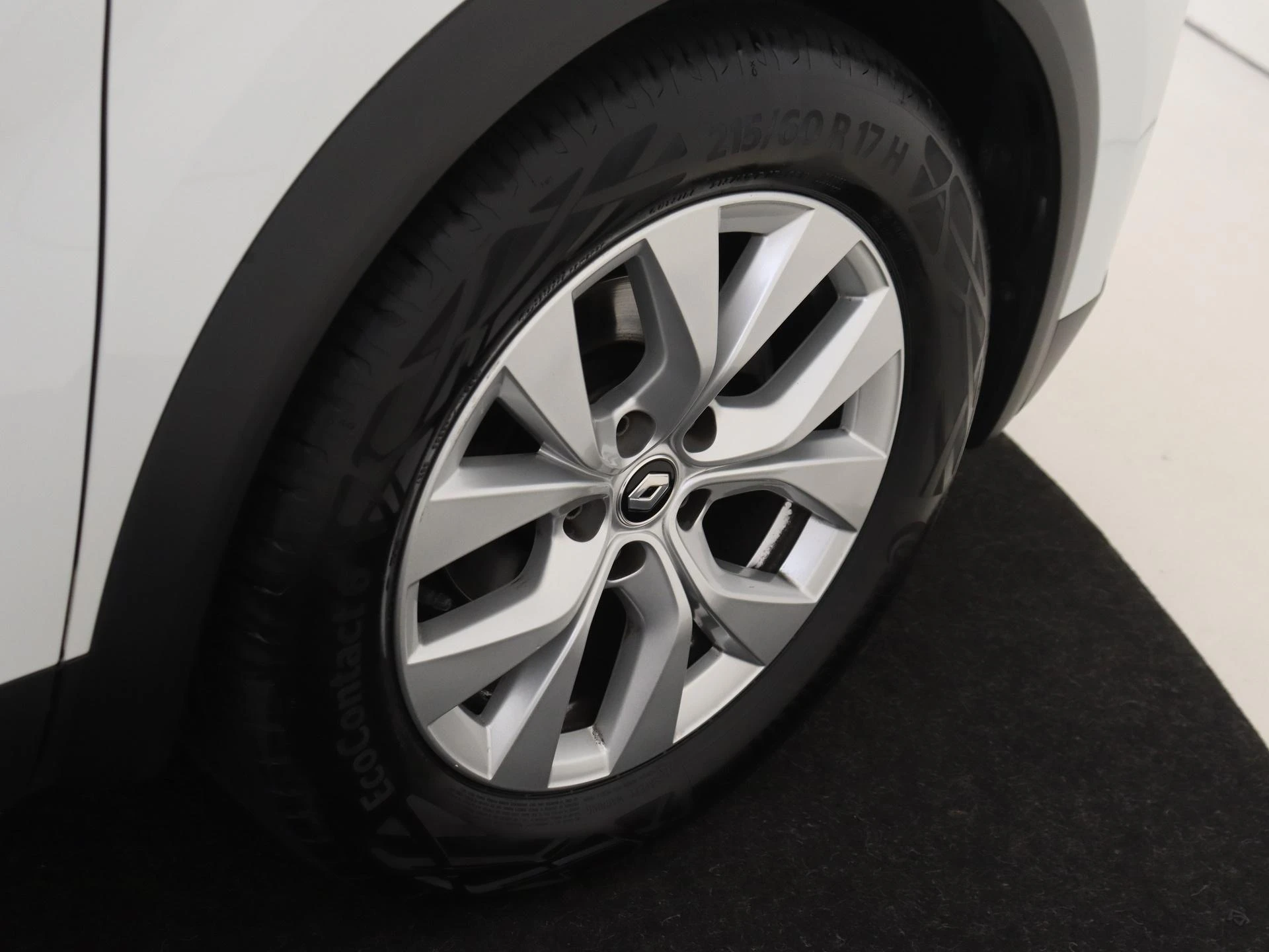 Renault-Captur-image-24