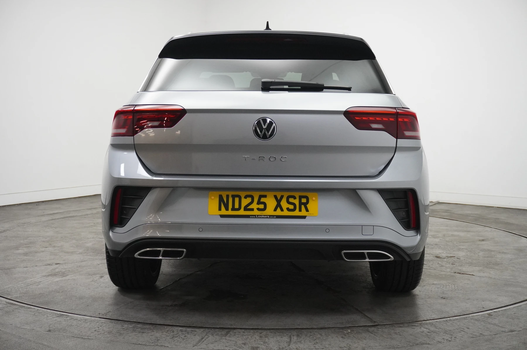Volkswagen-T-Roc-image-18