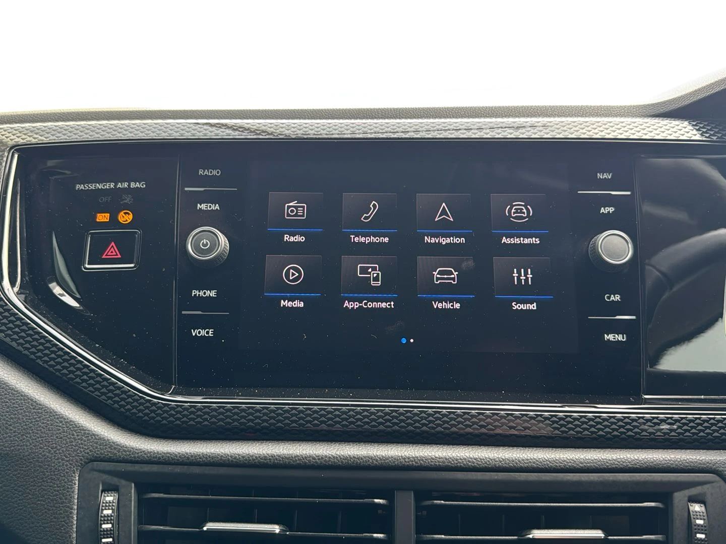 Volkswagen-Polo-image-10
