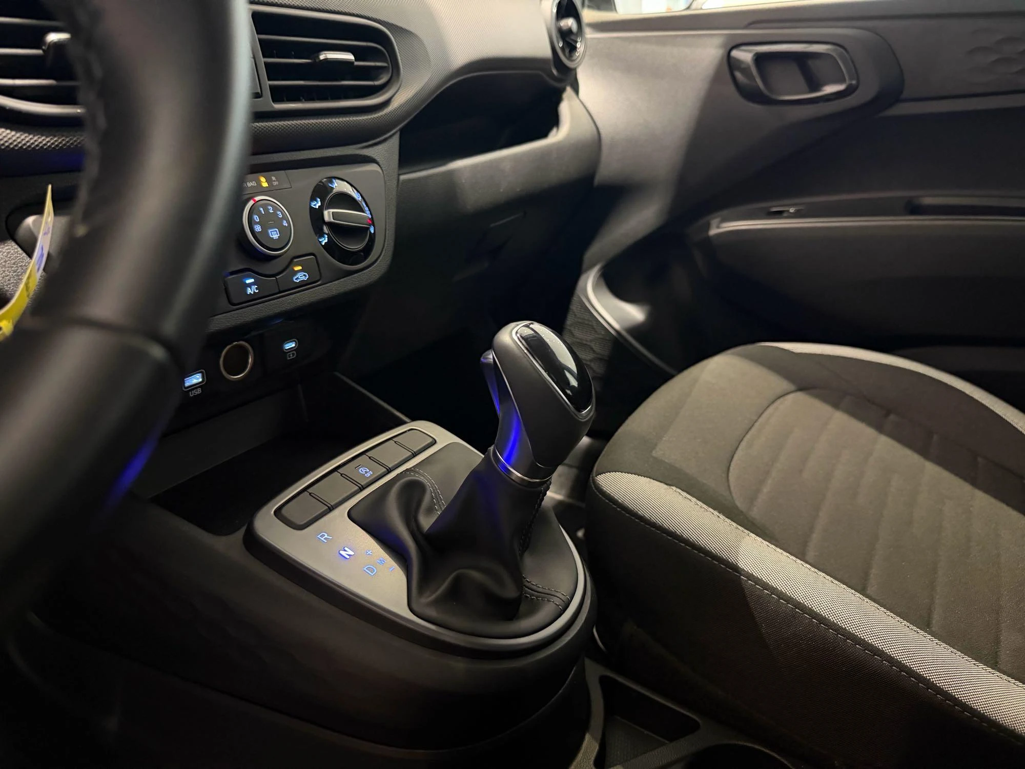 Hyundai-i10-image-16