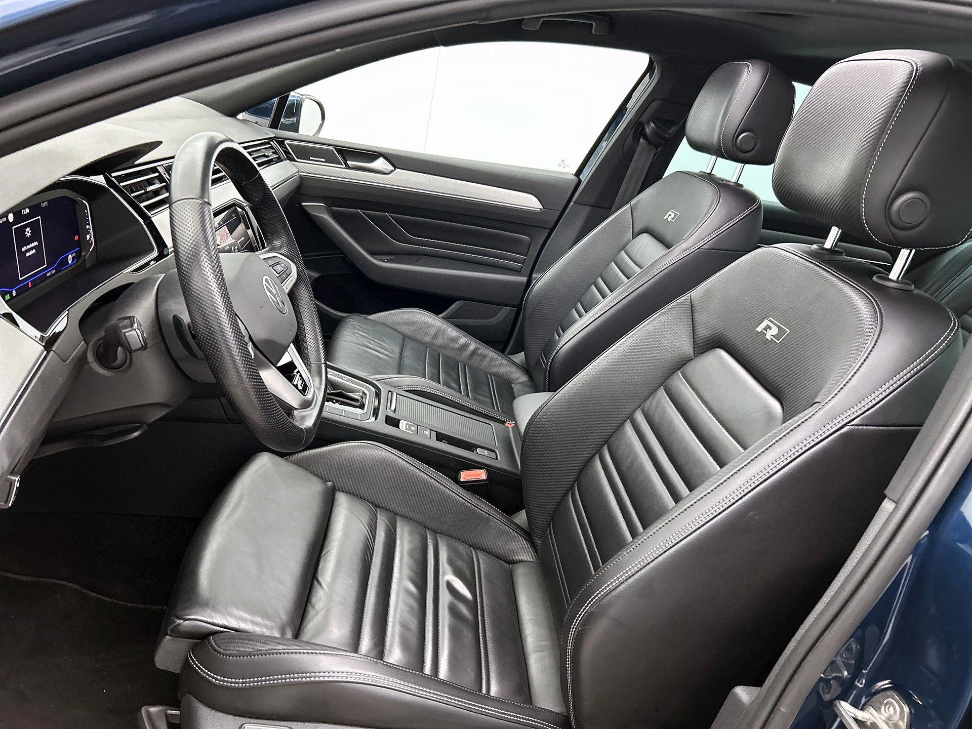 Volkswagen-Passat-image-54