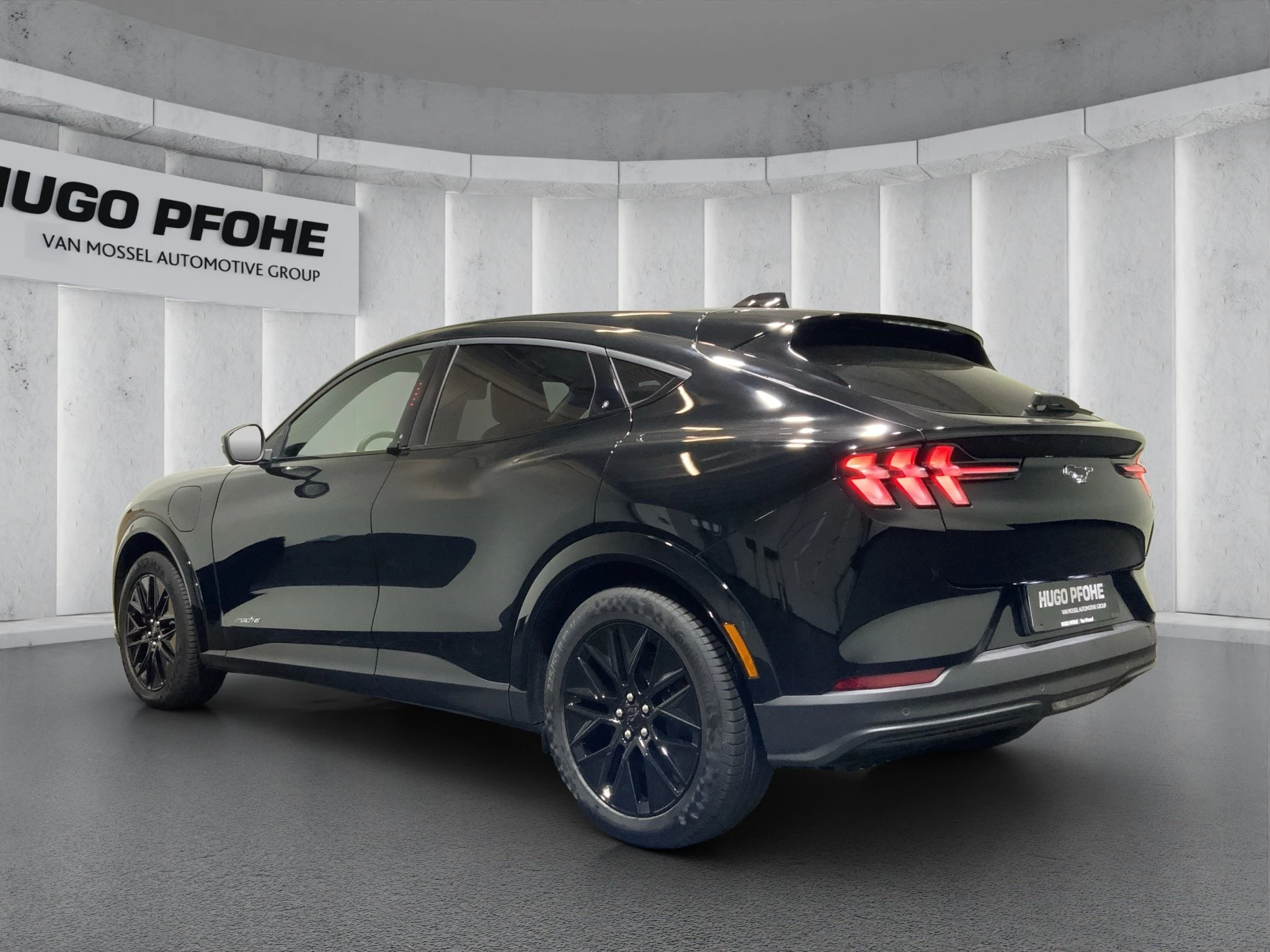 Ford-Mustang Mach-E-image-2