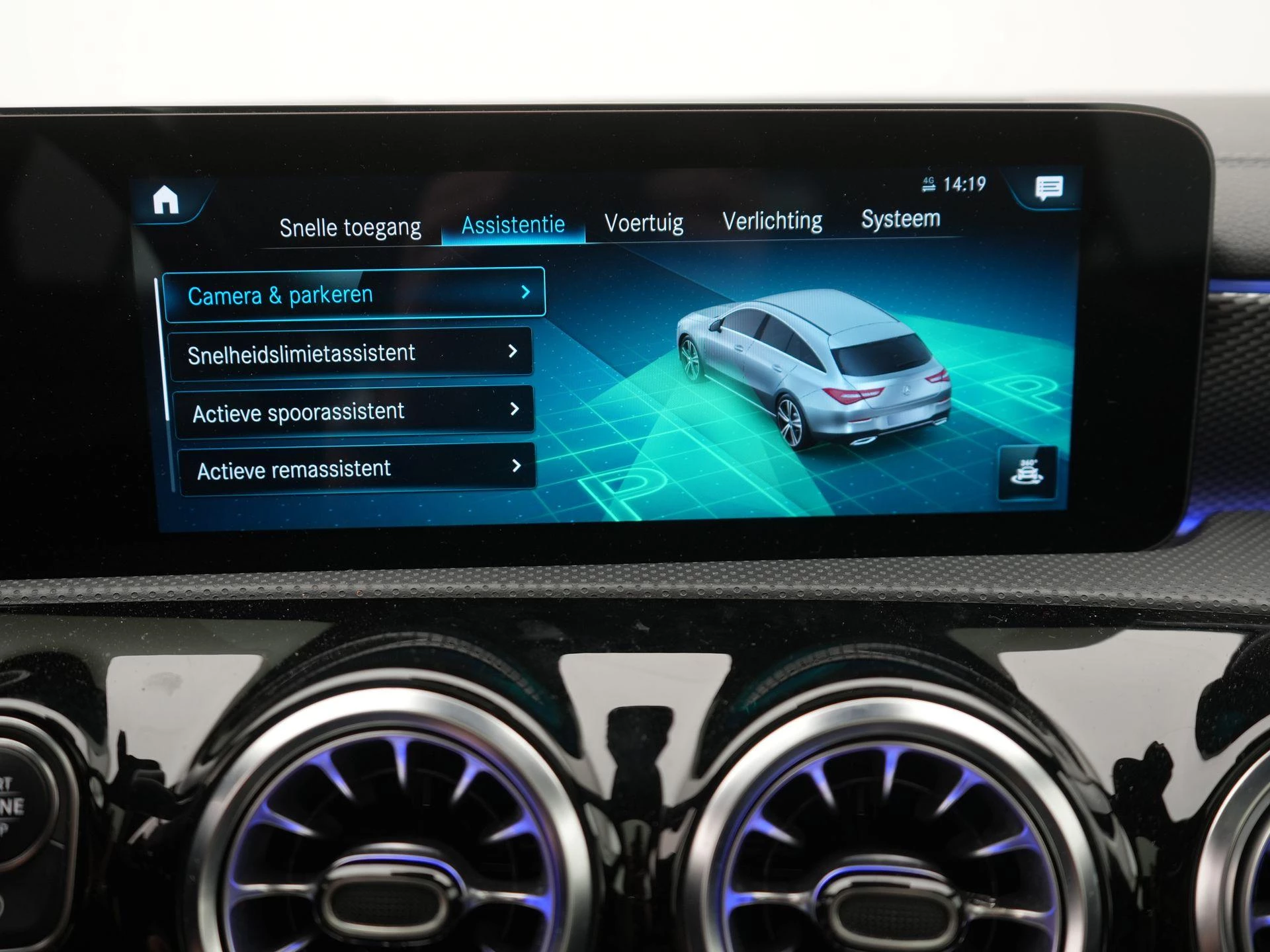 Mercedes-Benz CLA Shooting Brake 200 Business Solution Luxury