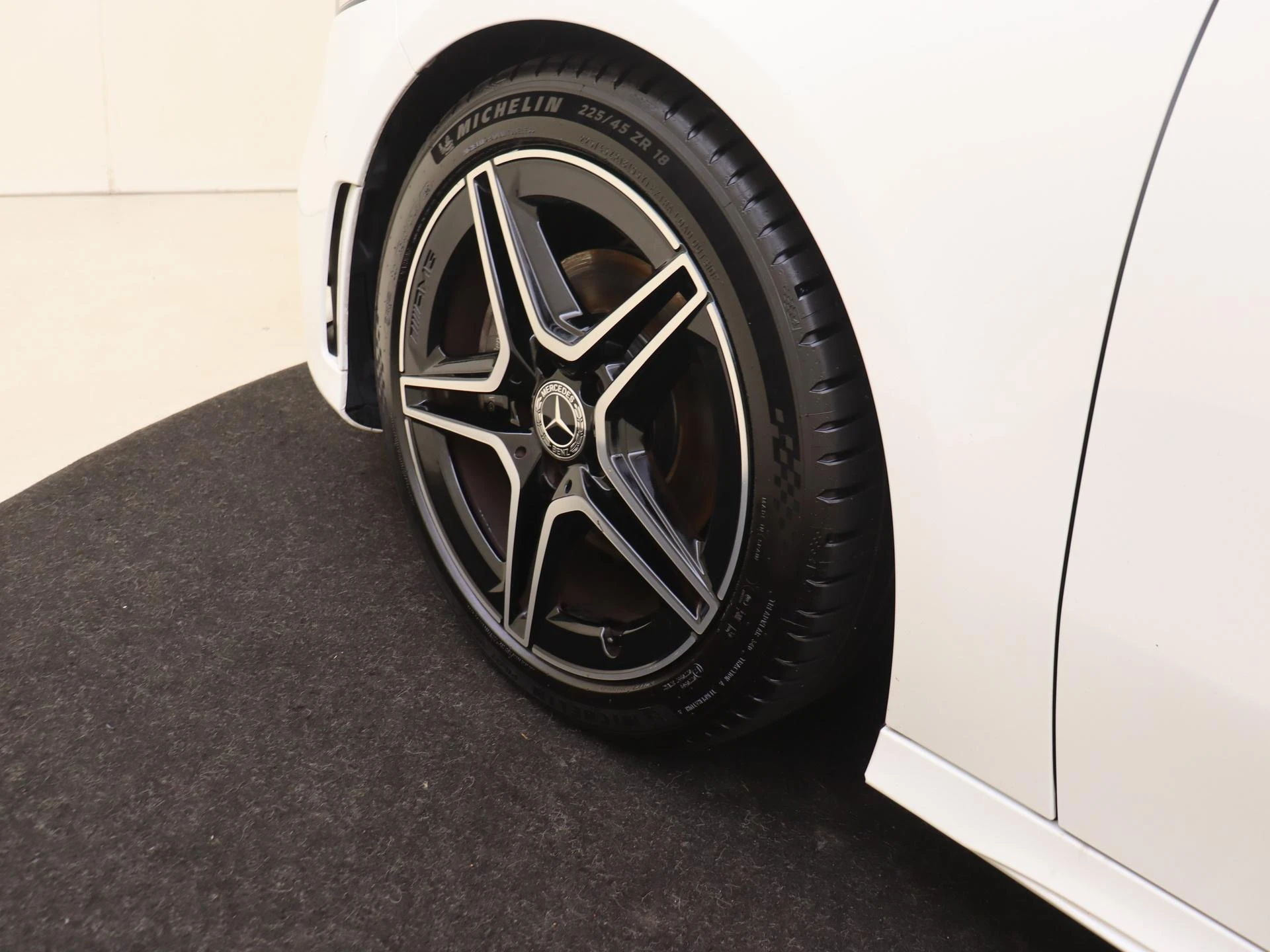 Mercedes-Benz-A-Klasse-image-31
