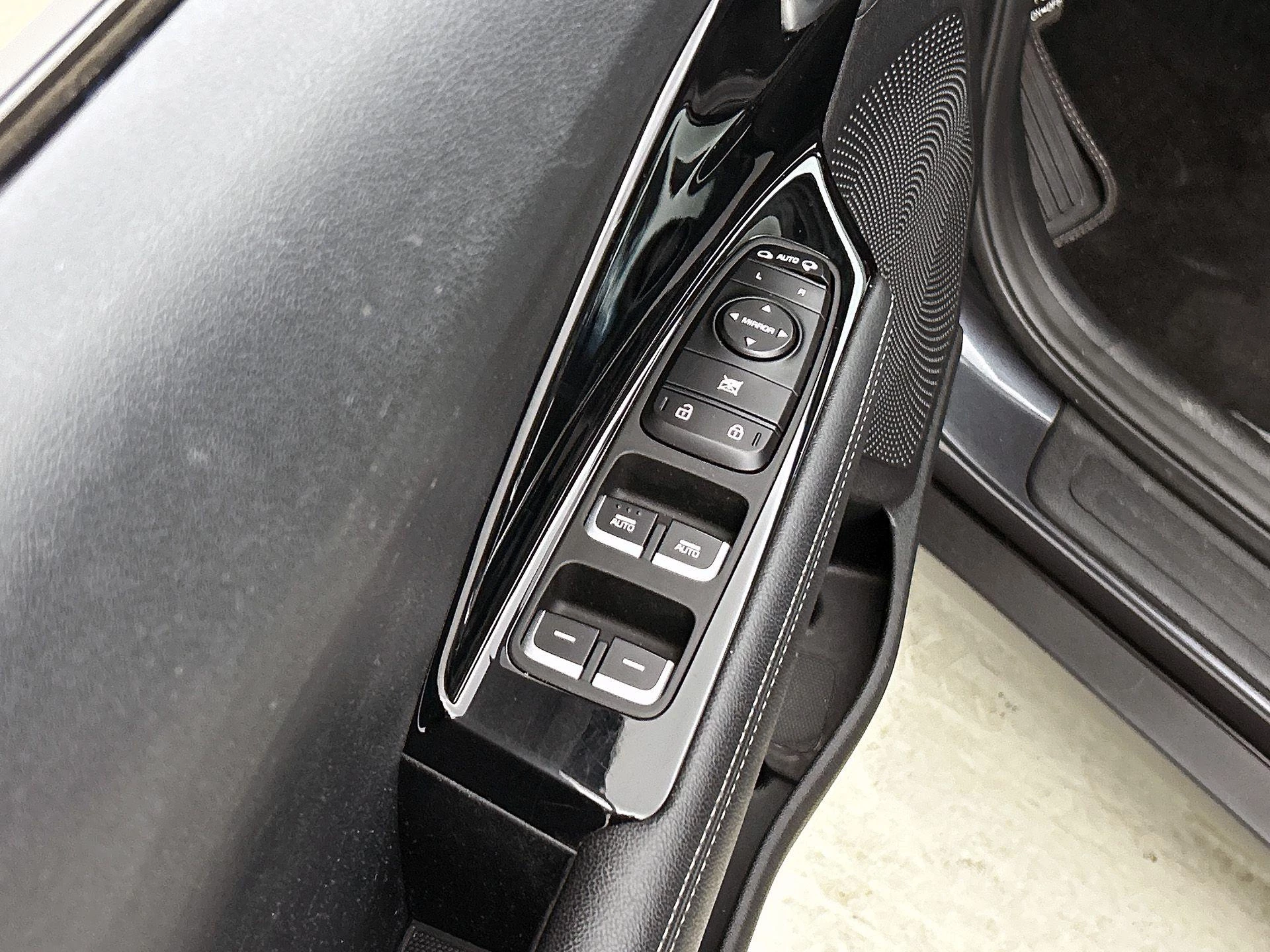 Kia-Niro-image-32