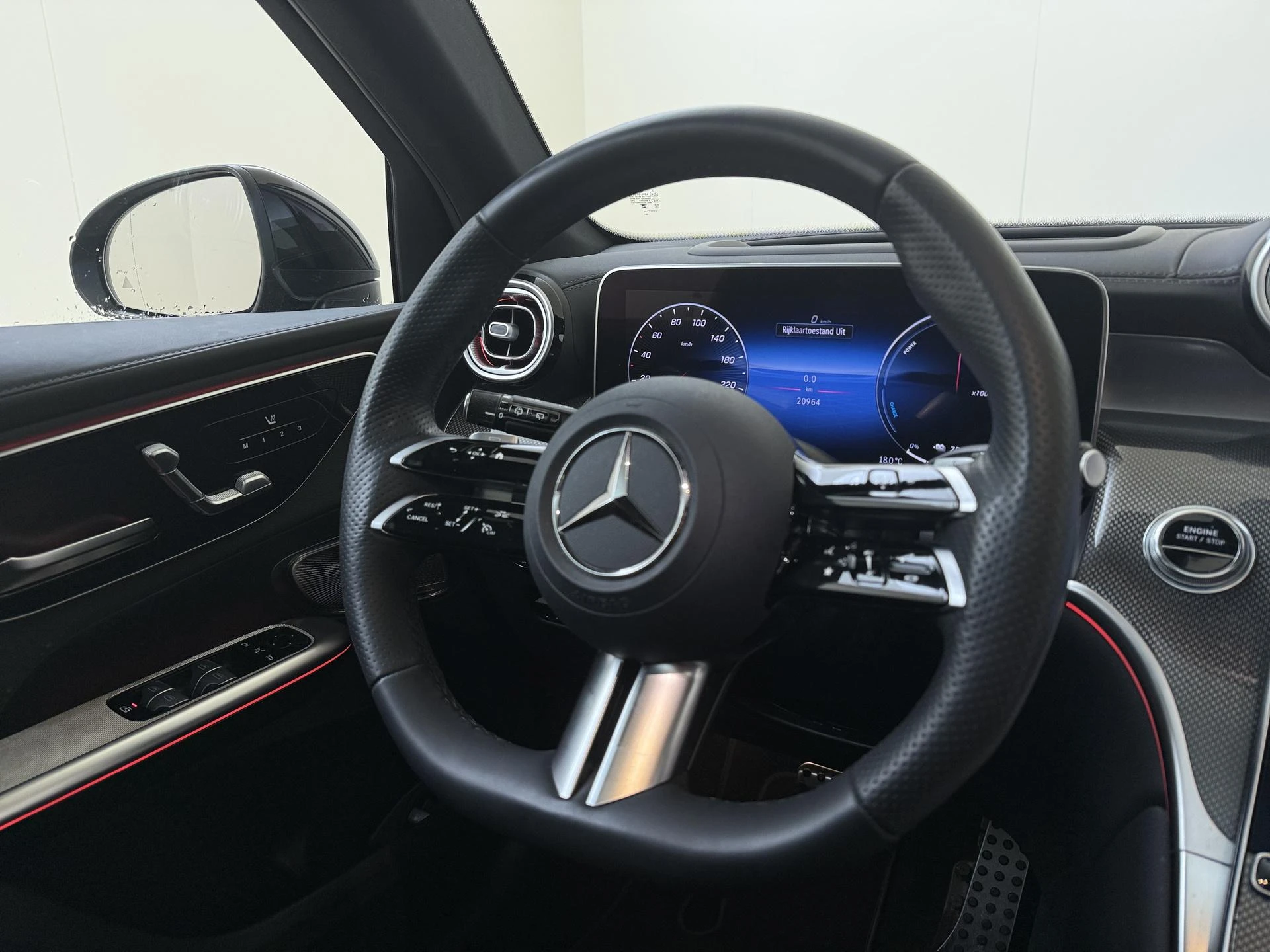 Mercedes-Benz-GLC-image-9