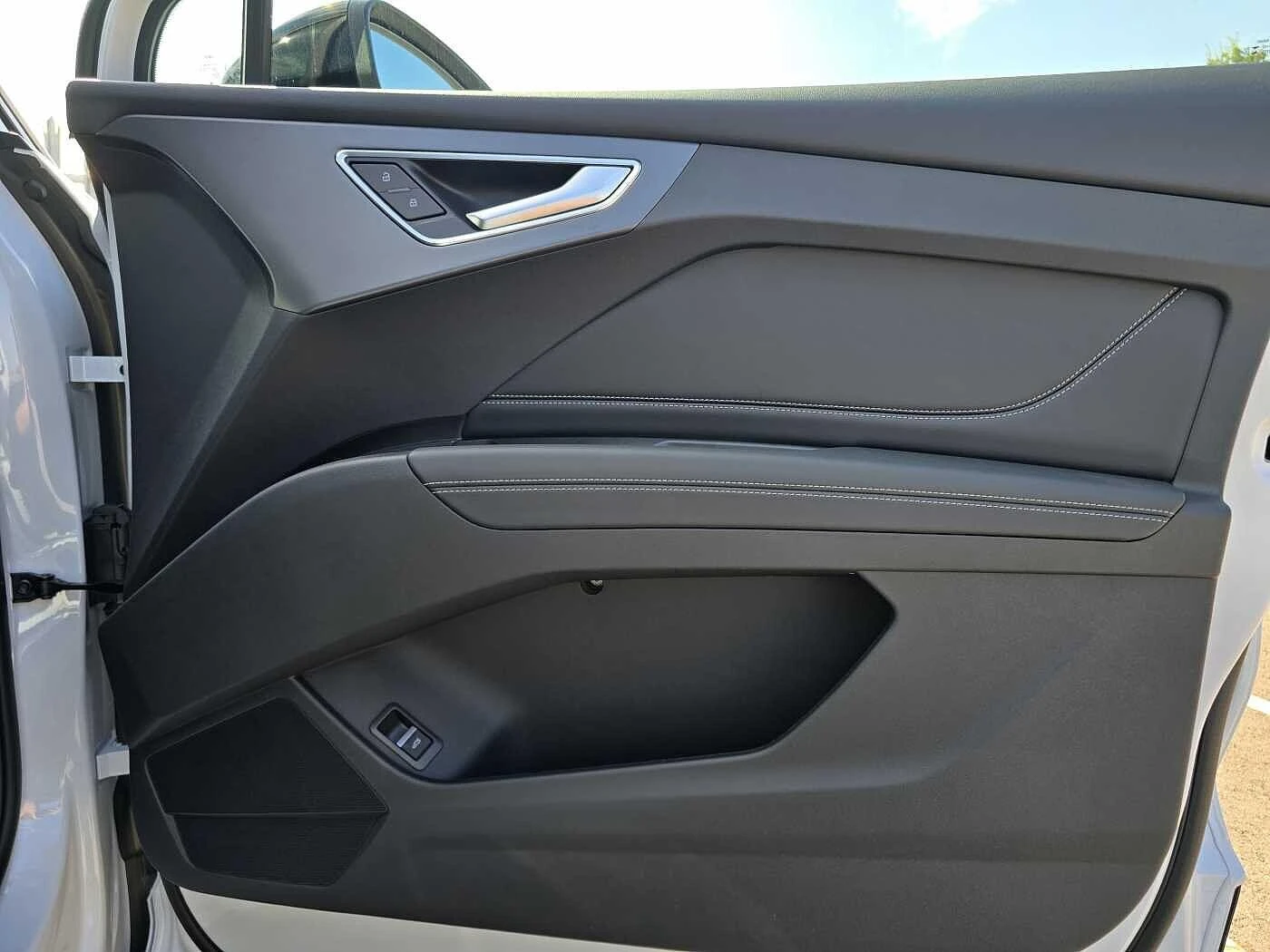 Audi-Q4 e-tron-image-10