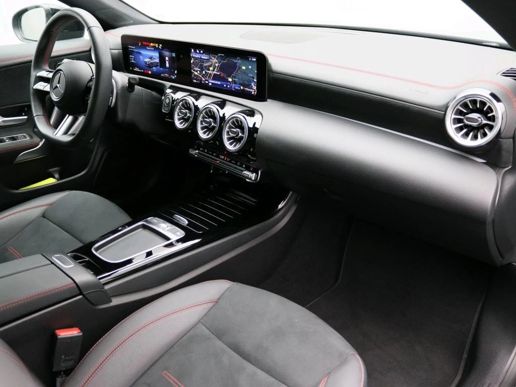 Mercedes-Benz CLA 250e star edition Shooting Brake + AMG + NIGHTPAKKET + CARPLAY + KEY LESS +