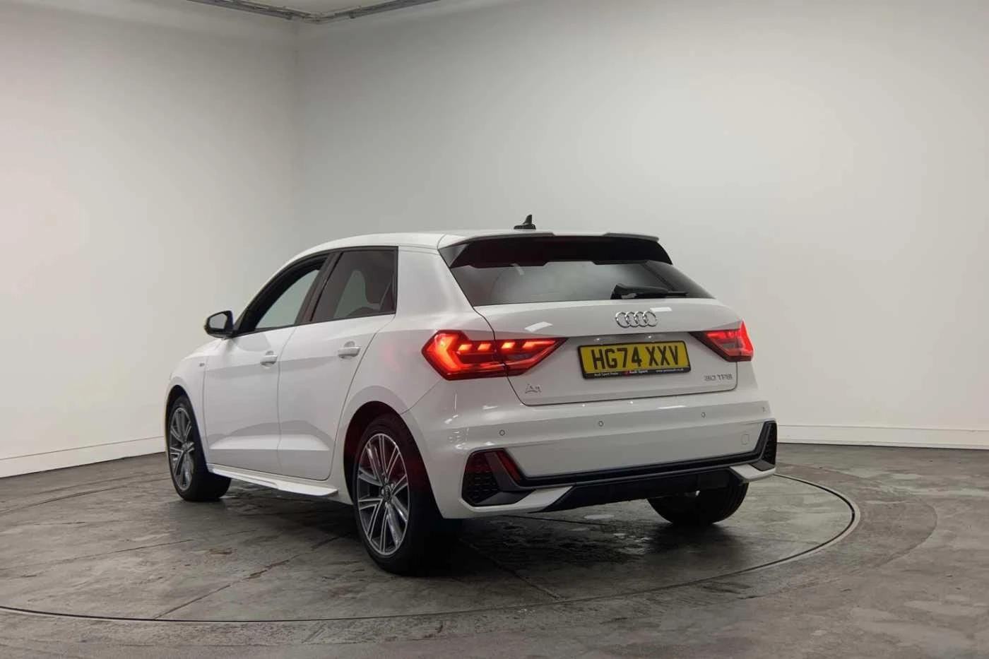 Audi-A1 Sportback-image-32