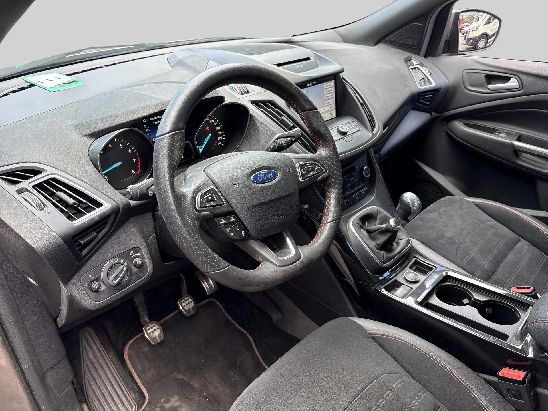 Ford Kuga ST Line - Winterpack - Navi