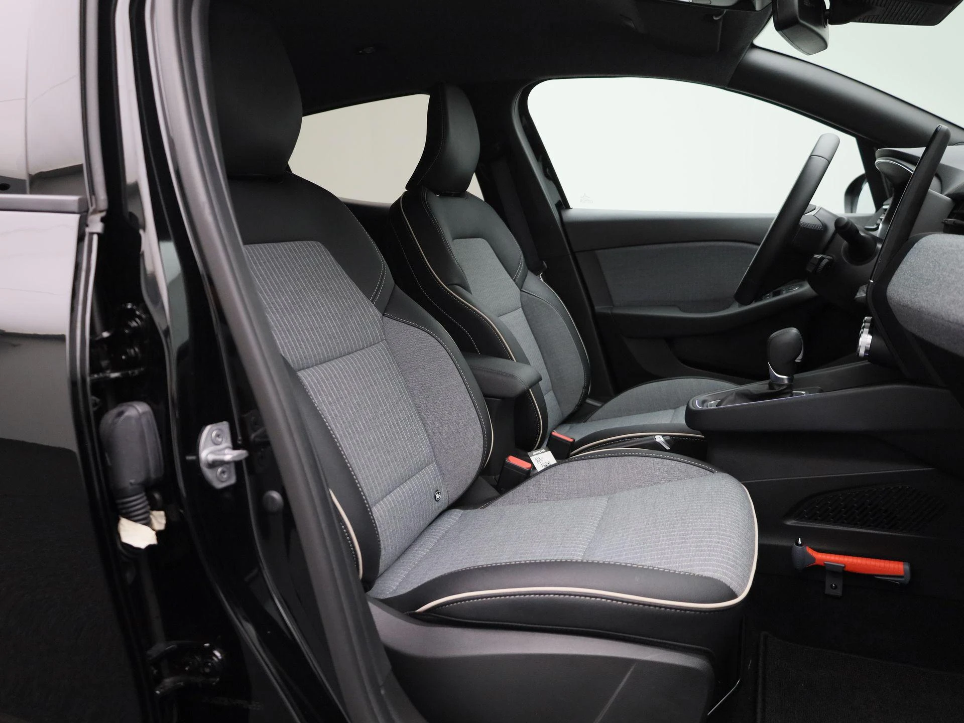 Renault-Clio-image-31