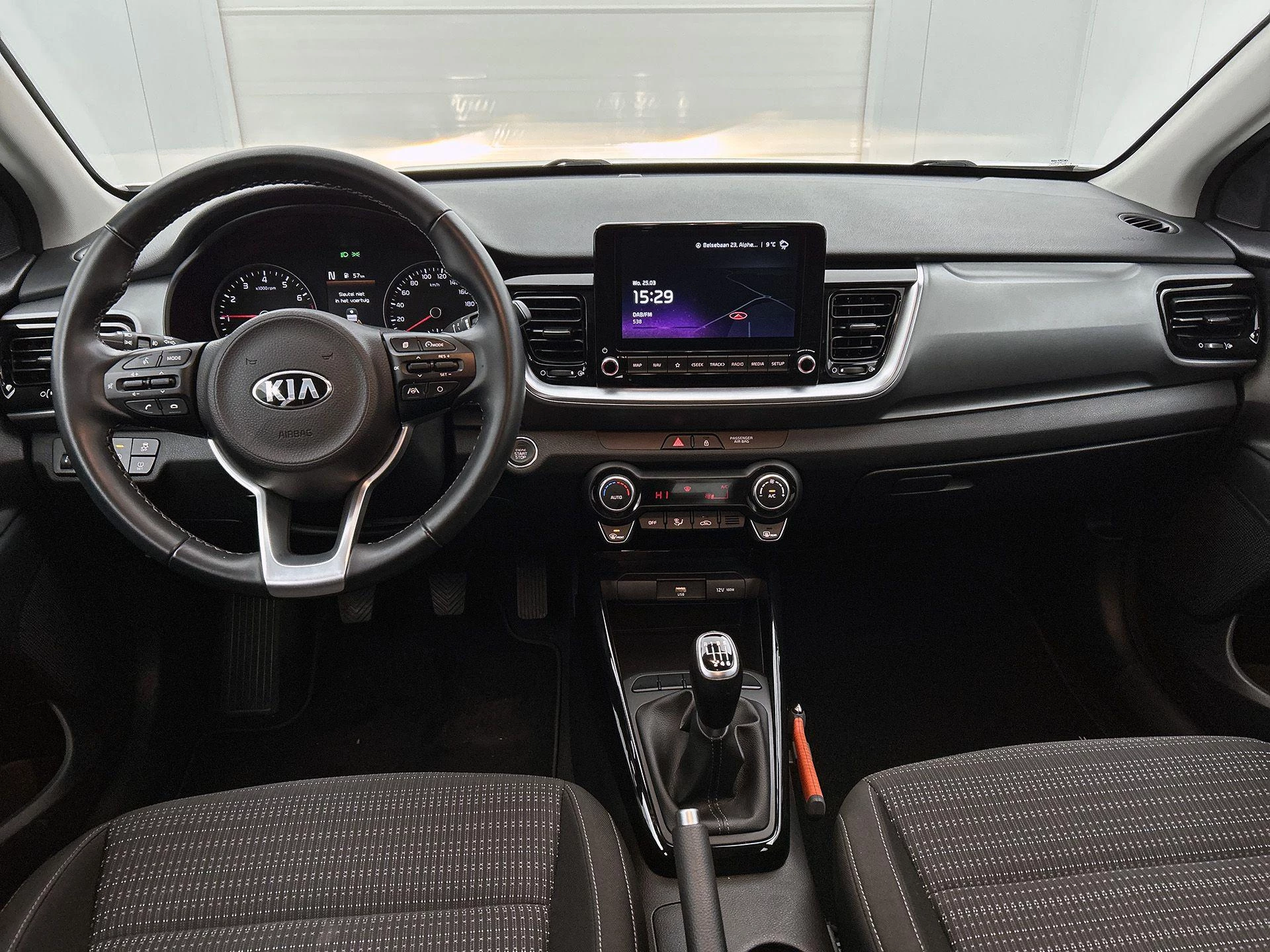 Kia-Stonic-image-18