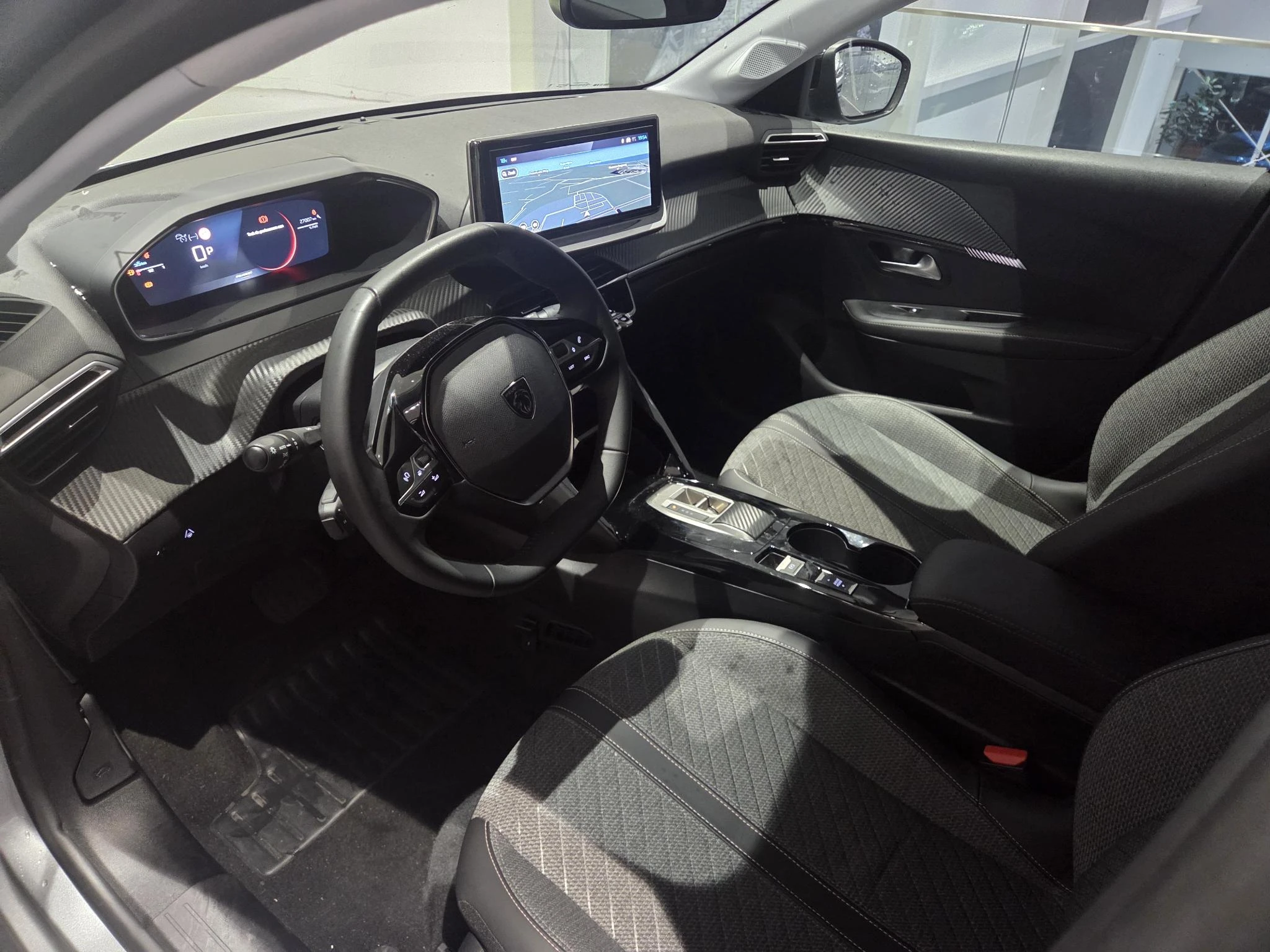 Peugeot-208-image-12