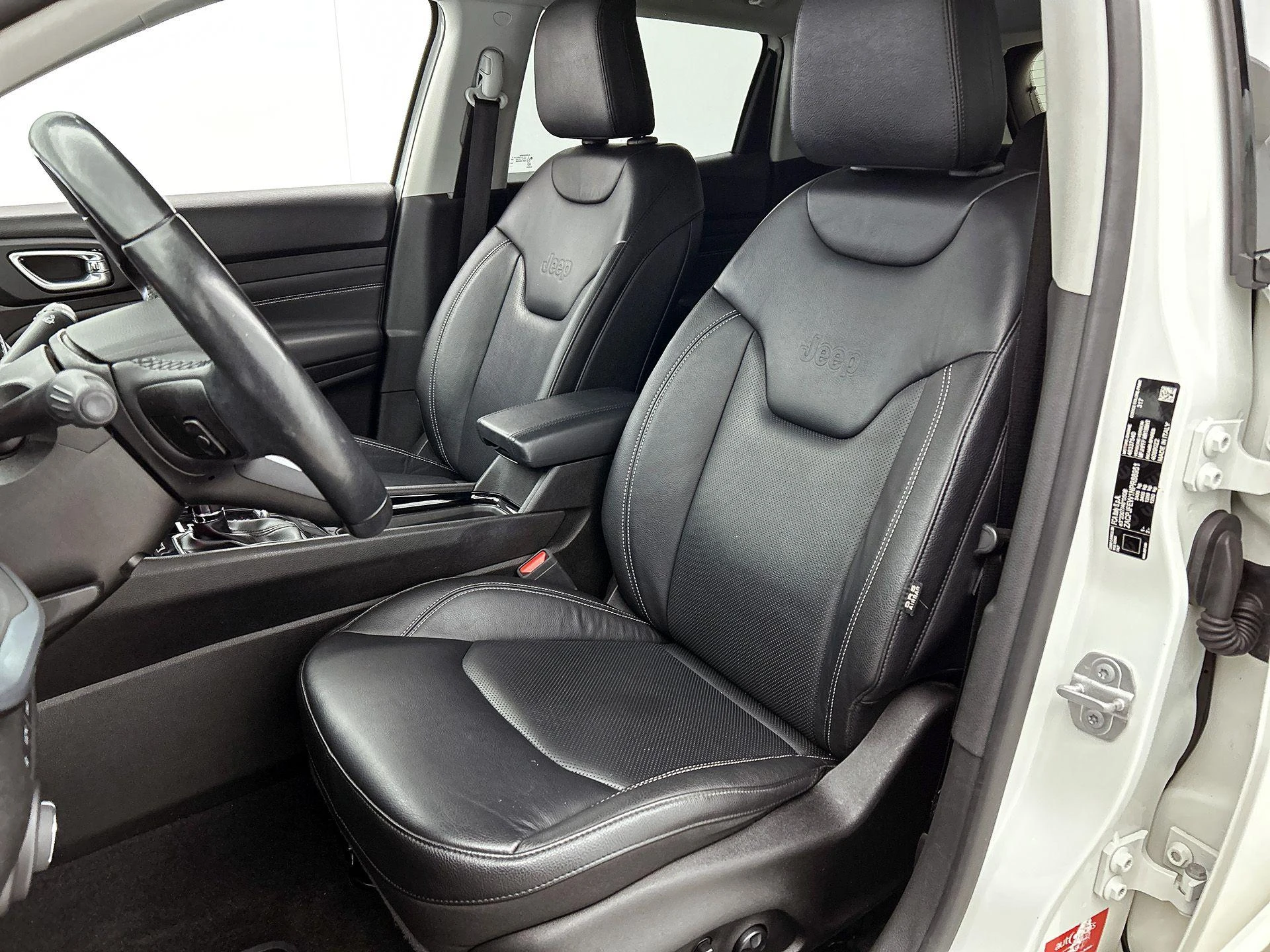 Jeep-Compass-image-40