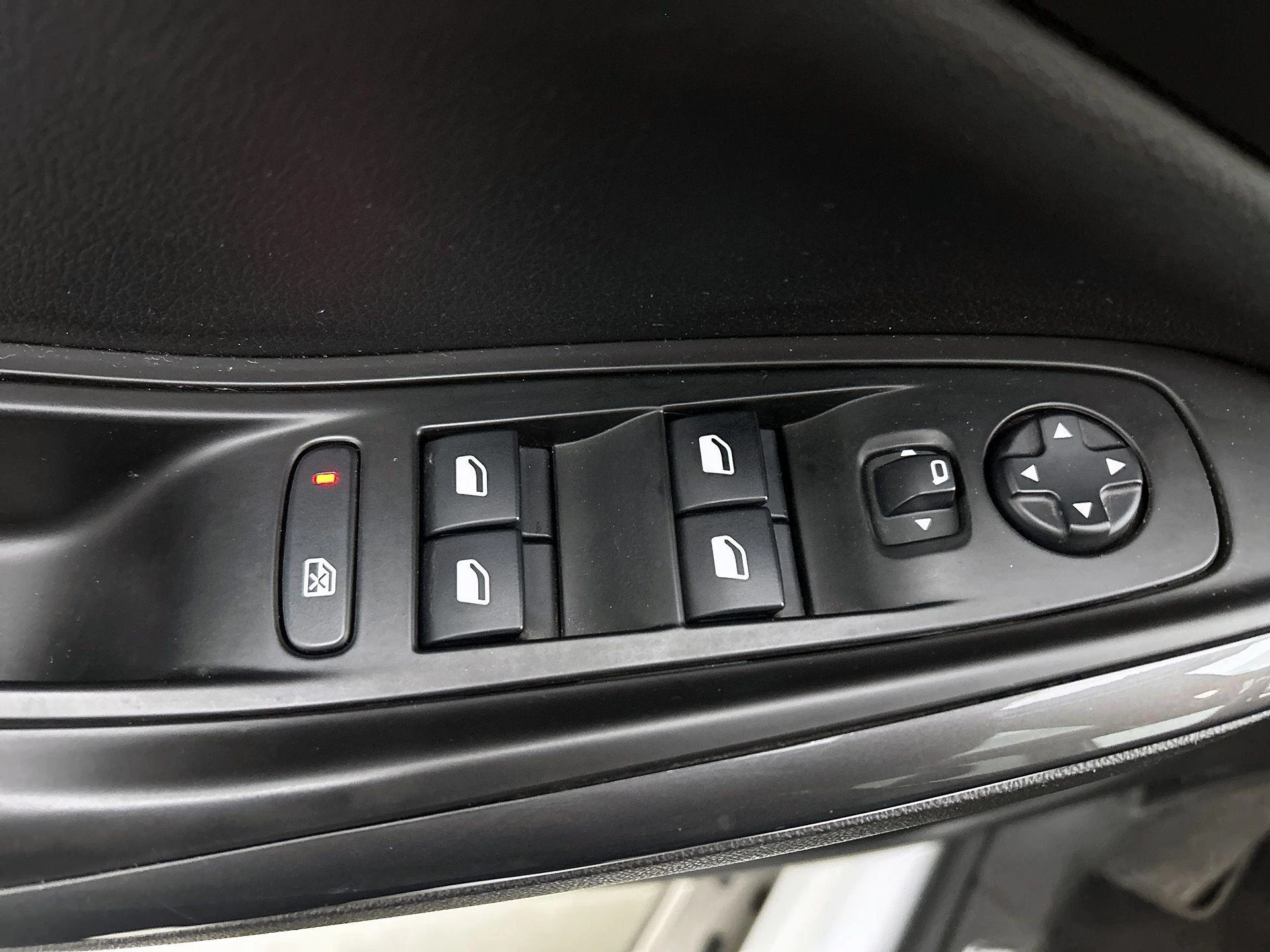 Opel-Grandland X-image-42