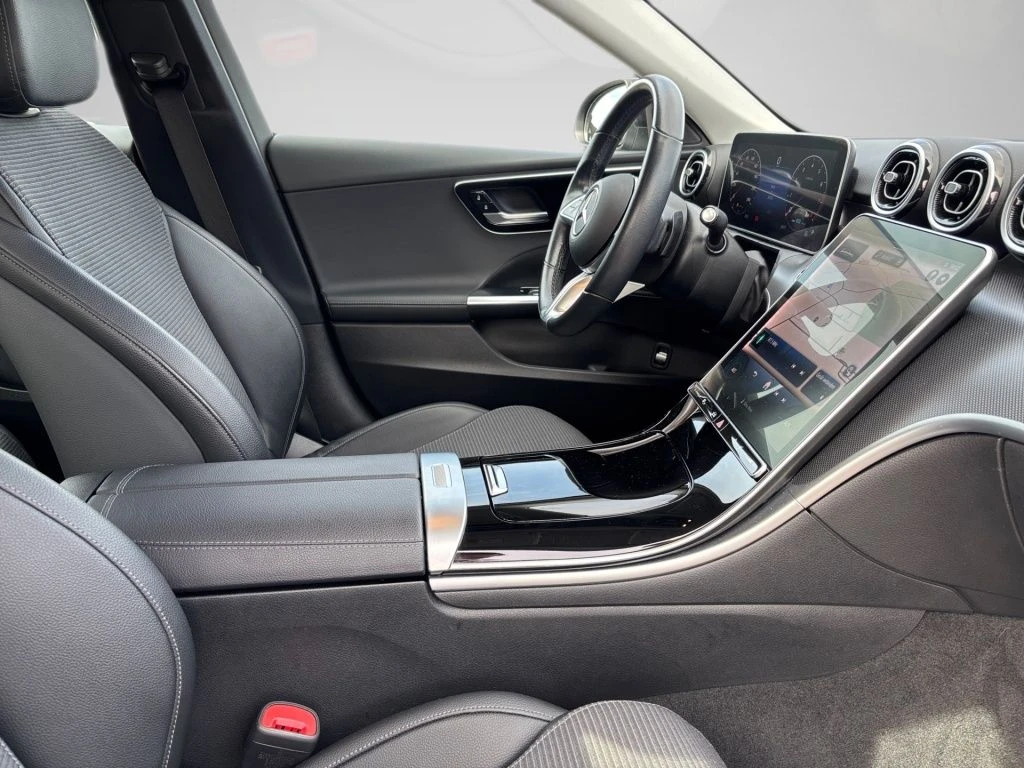 Mercedes-Benz-C-Klasse 200-image-15