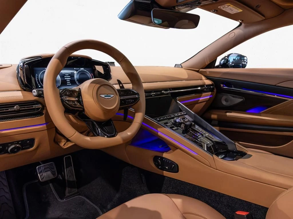 Aston Martin-DB12-image-4