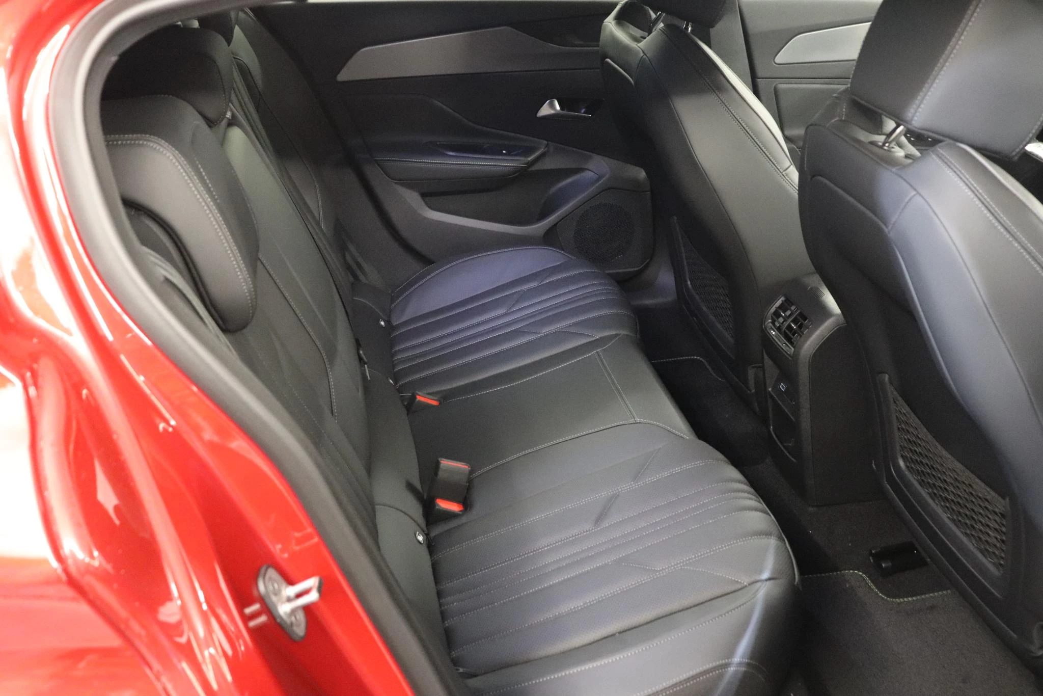 Peugeot 308 (5-d) 1.6 Hybrid 180 S&S EAT8 GT 132kW aut