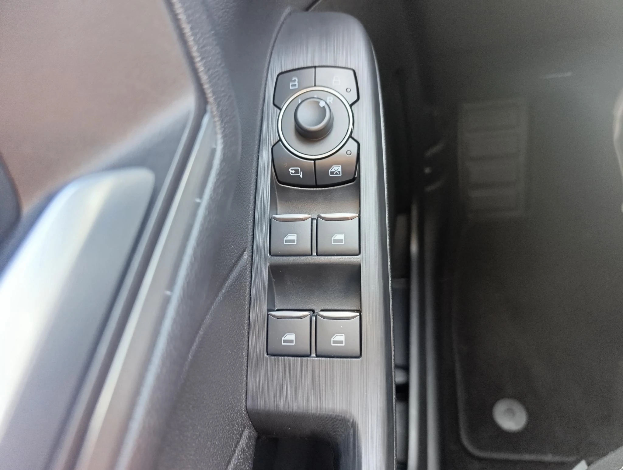 Ford-Kuga-image-17