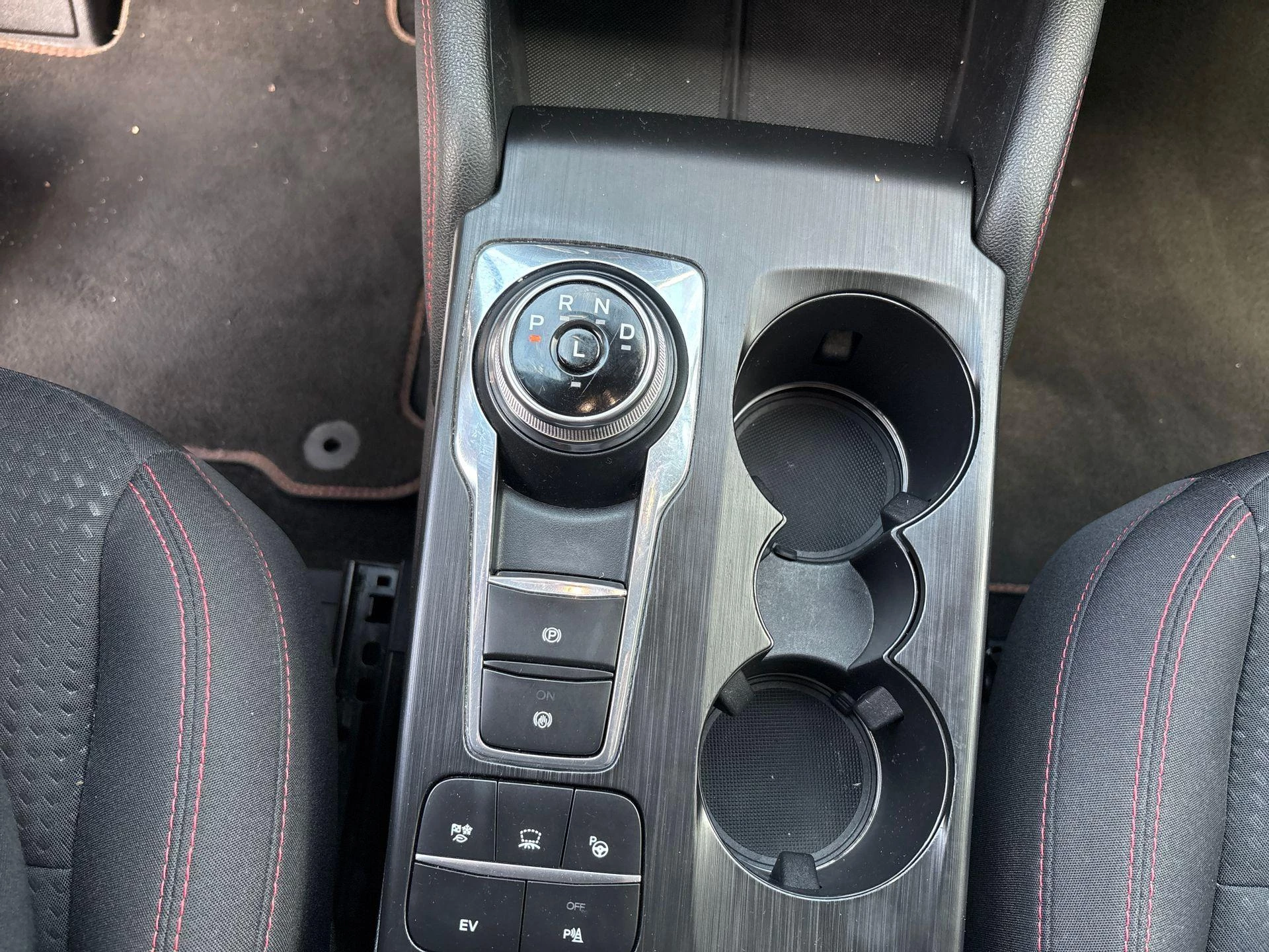 Ford Kuga 2.5 PHEV st-line
