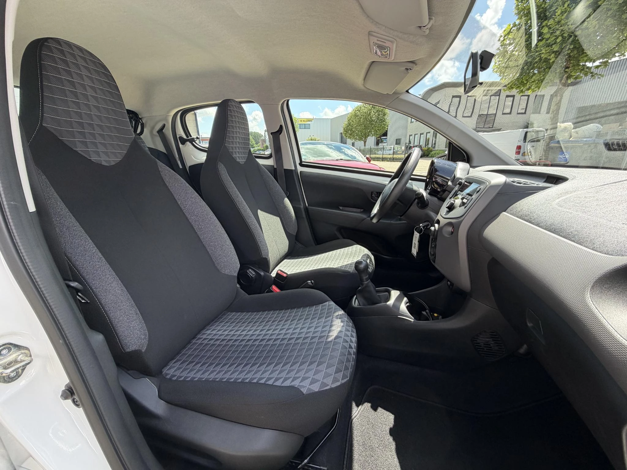 Peugeot-108-image-13